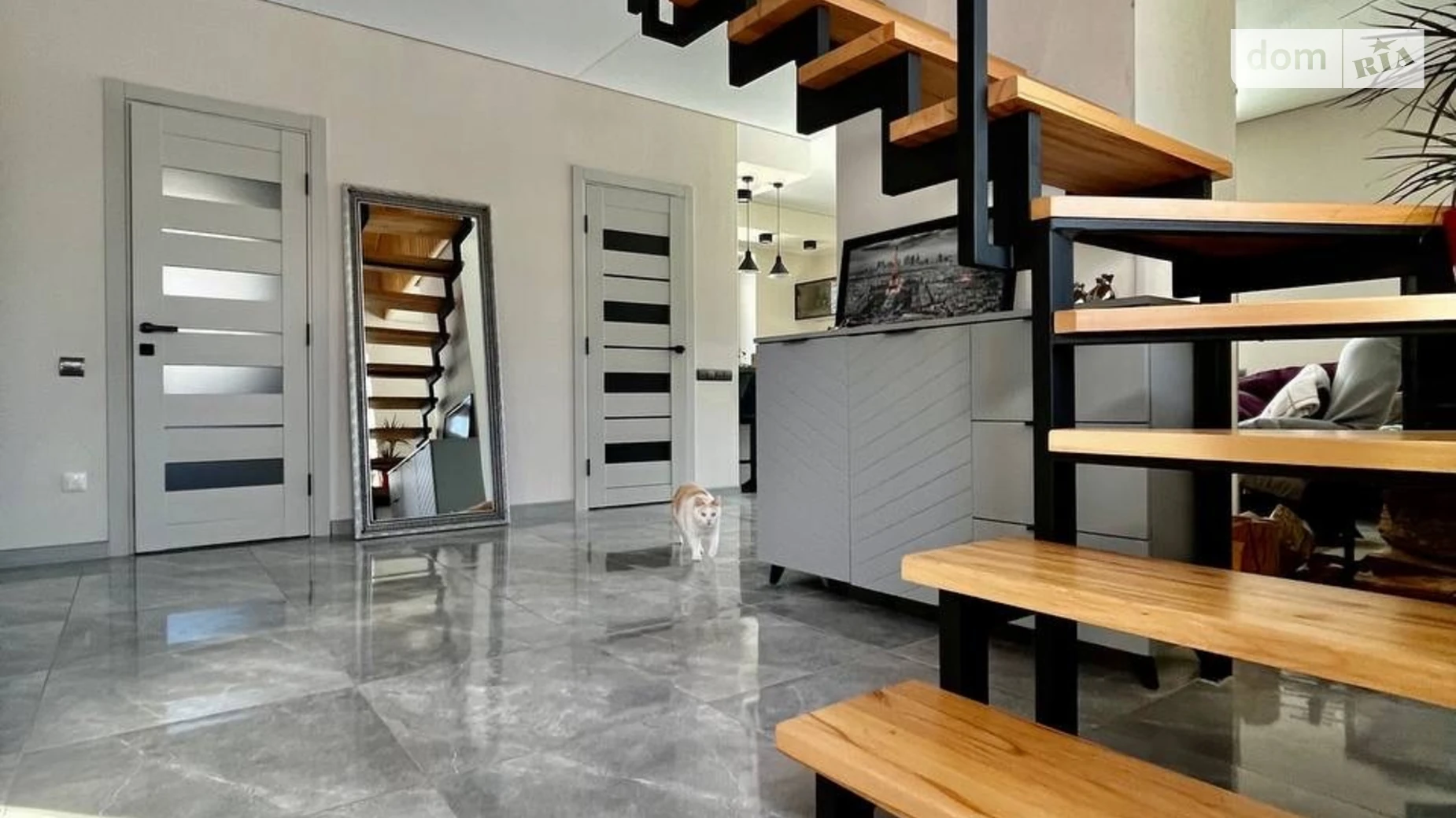 Продается дом на 2 этажа 125 кв. м с террасой, цена: 200000 $ - фото 2