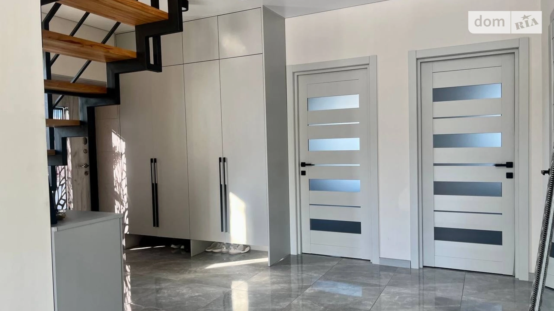 Продается дом на 2 этажа 125 кв. м с террасой, цена: 200000 $ - фото 3