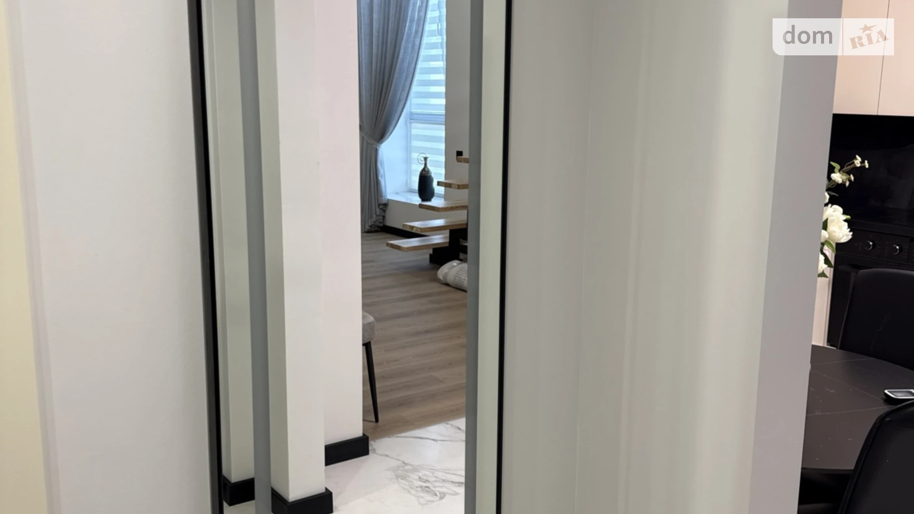 Продается 1-комнатная квартира 77 кв. м в Ровно, ул. Соборная, 364 - фото 4