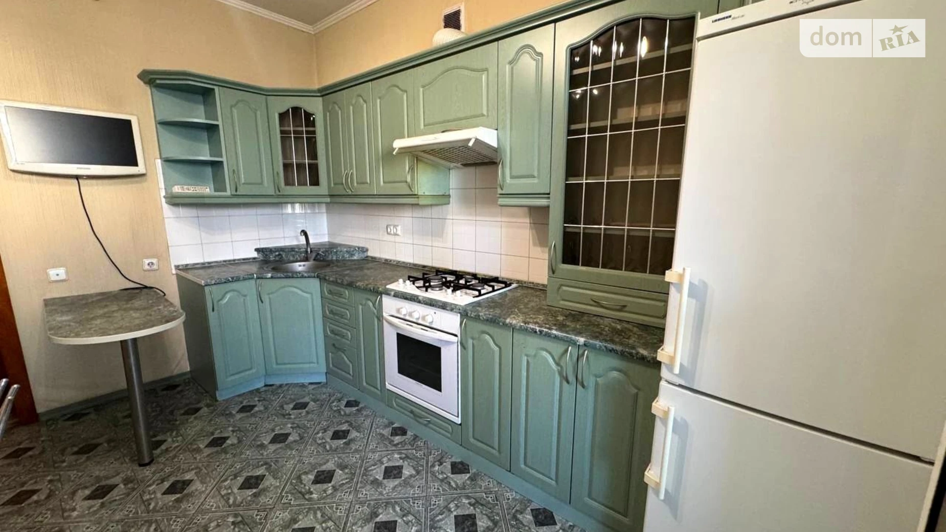 Продается 2-комнатная квартира 69.5 кв. м в Днепре, ул. Рабочая, 20 - фото 2