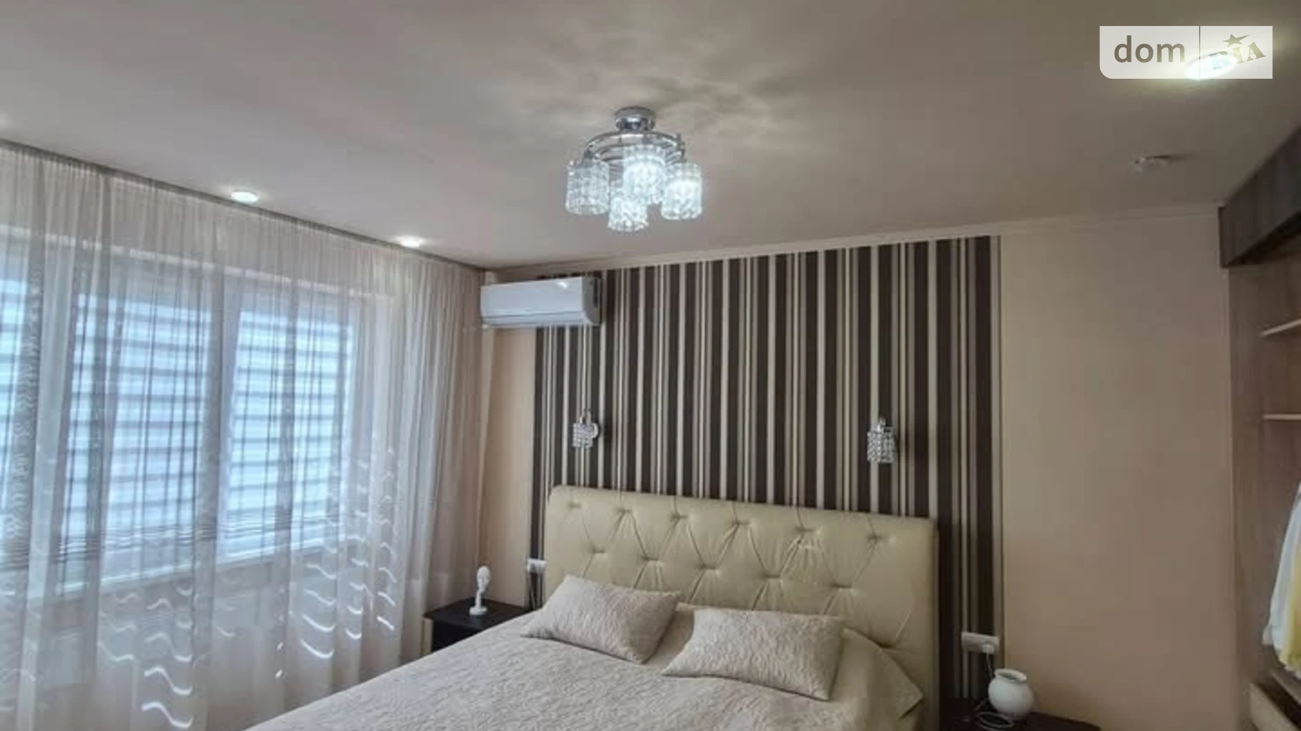 Продается дом на 2 этажа 241.5 кв. м с беседкой, цена: 150000 $ - фото 2