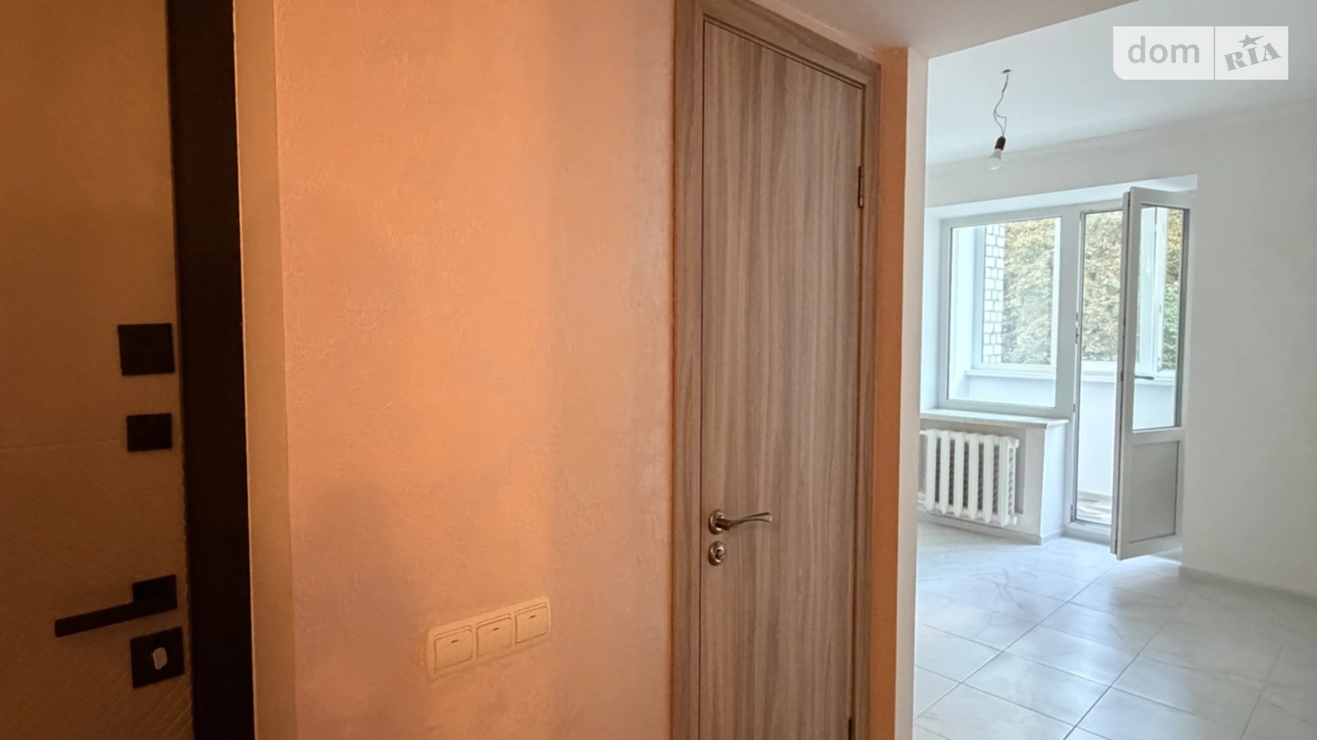 Продается 3-комнатная квартира 66.79 кв. м в Житомире, ул. Героев Десантников - фото 2