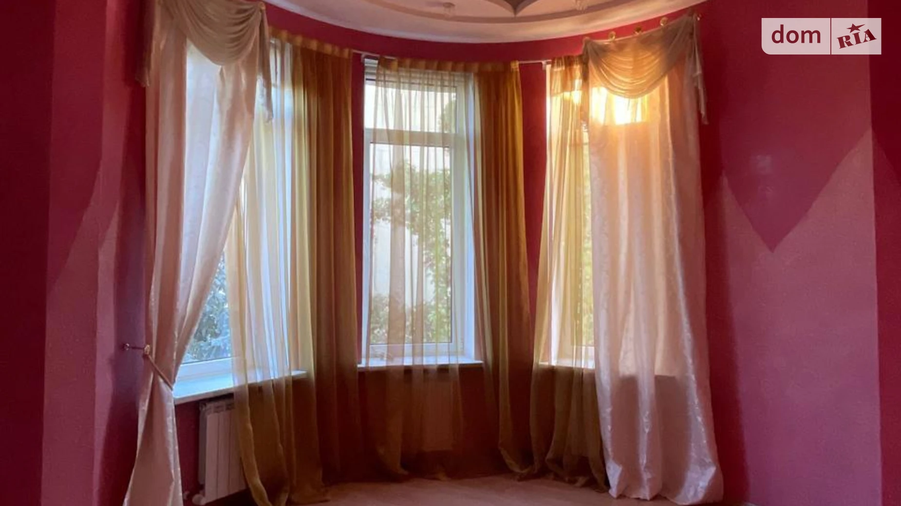 Продается дом на 3 этажа 373.9 кв. м с беседкой, цена: 350000 $ - фото 2