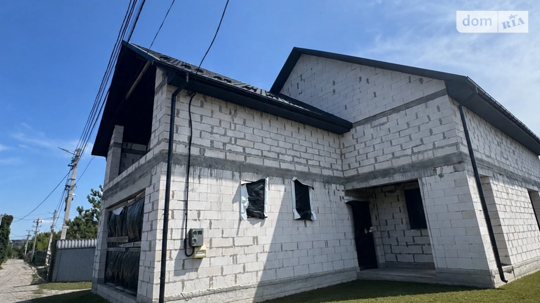 Продается дом на 2 этажа 242 кв. м с балконом, цена: 98000 $ - фото 2