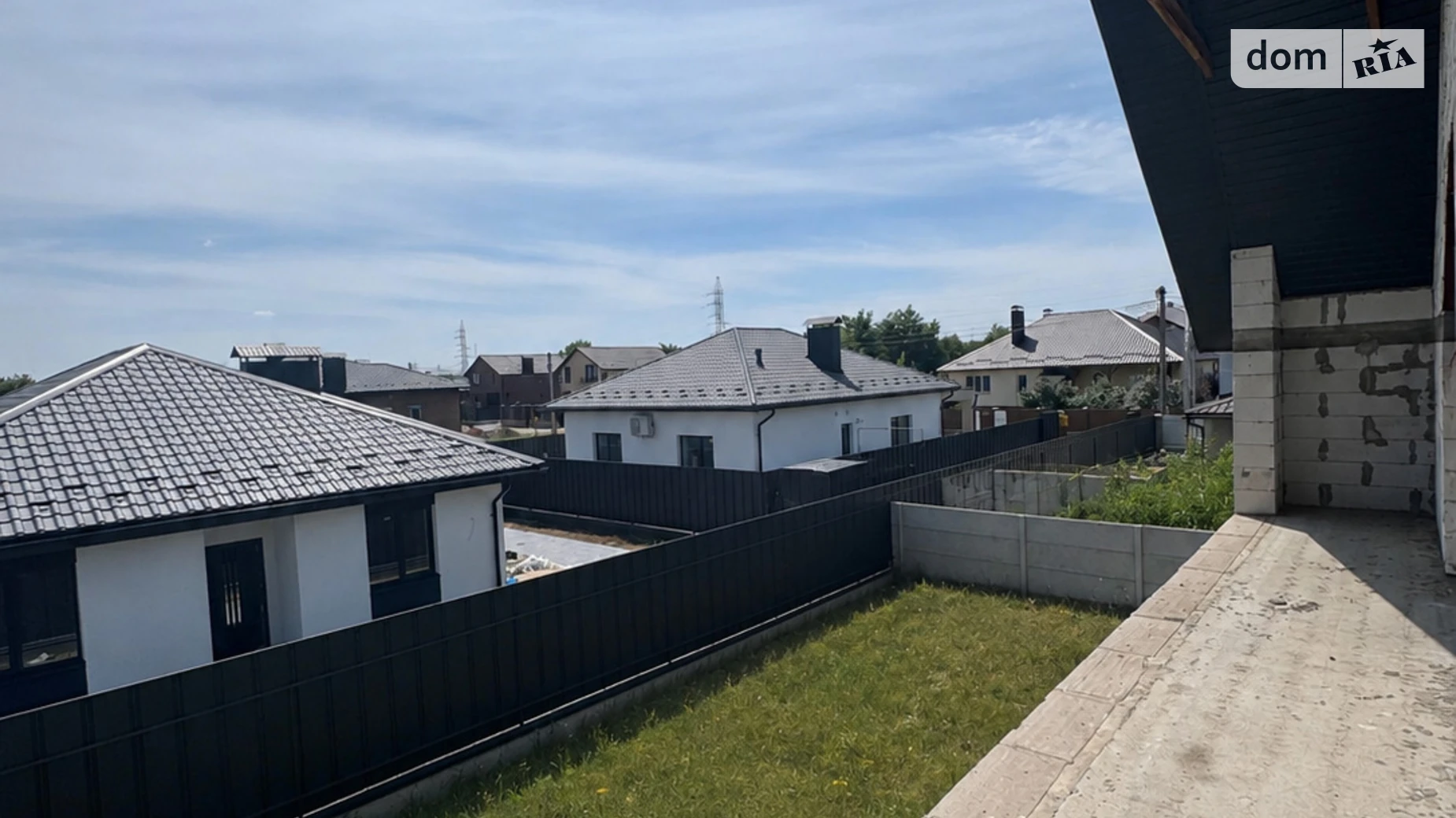 Продается дом на 2 этажа 242 кв. м с балконом, цена: 98000 $ - фото 4
