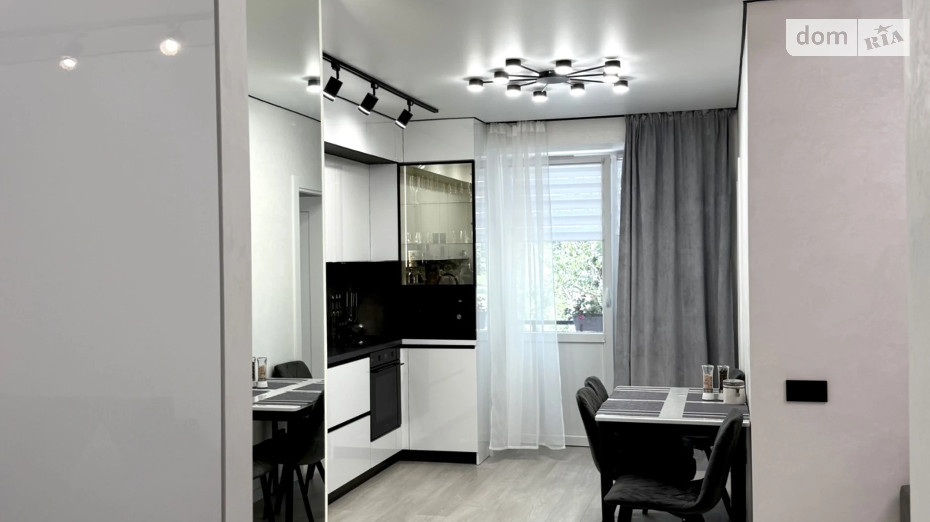 Продается 1-комнатная квартира 39.2 кв. м в Ровно, ул. Соборная, 285Д - фото 5