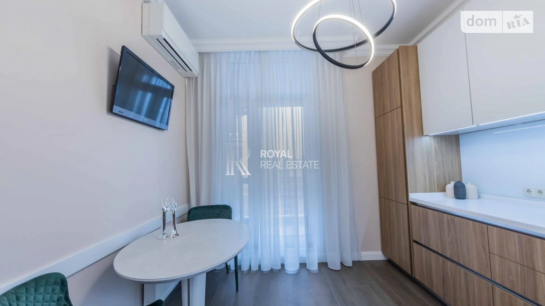 Продается 1-комнатная квартира 42.2 кв. м в Киеве, ул. Маккейна Джона, 7 - фото 2