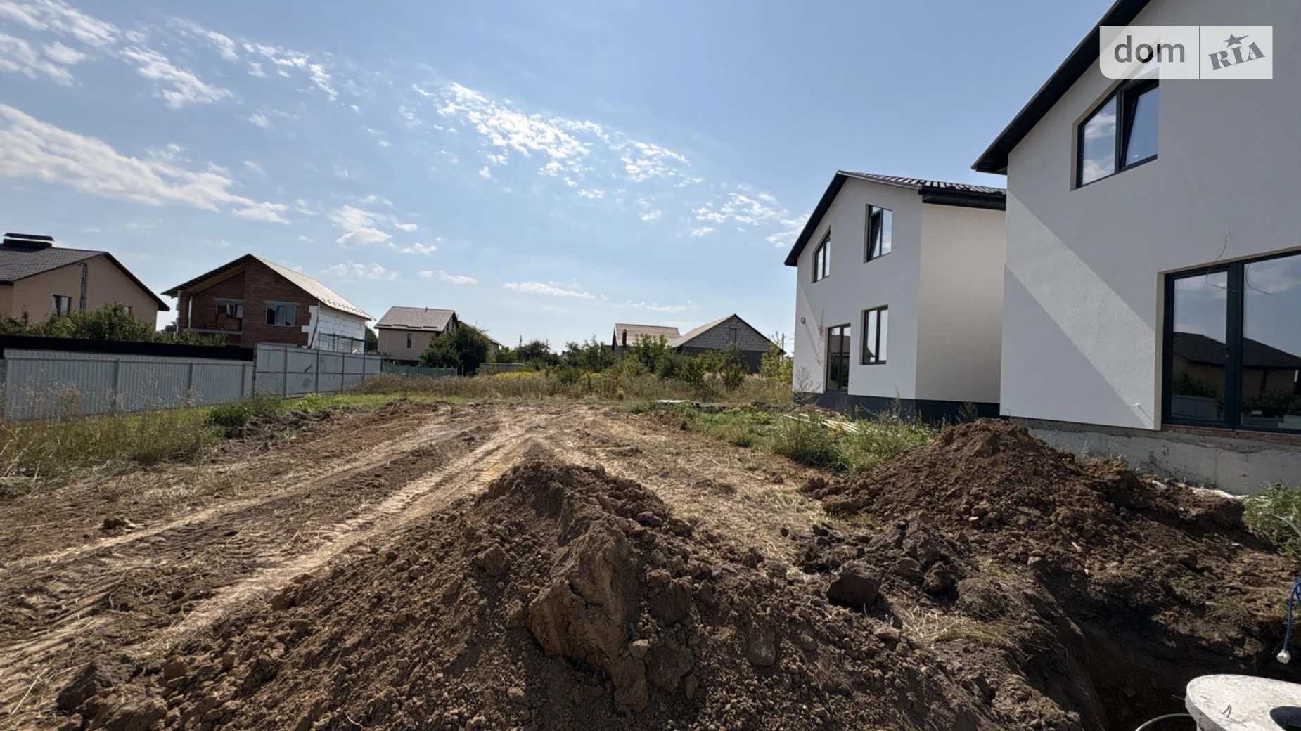 Продается дом на 2 этажа 125 кв. м с участком, цена: 140000 $ - фото 5