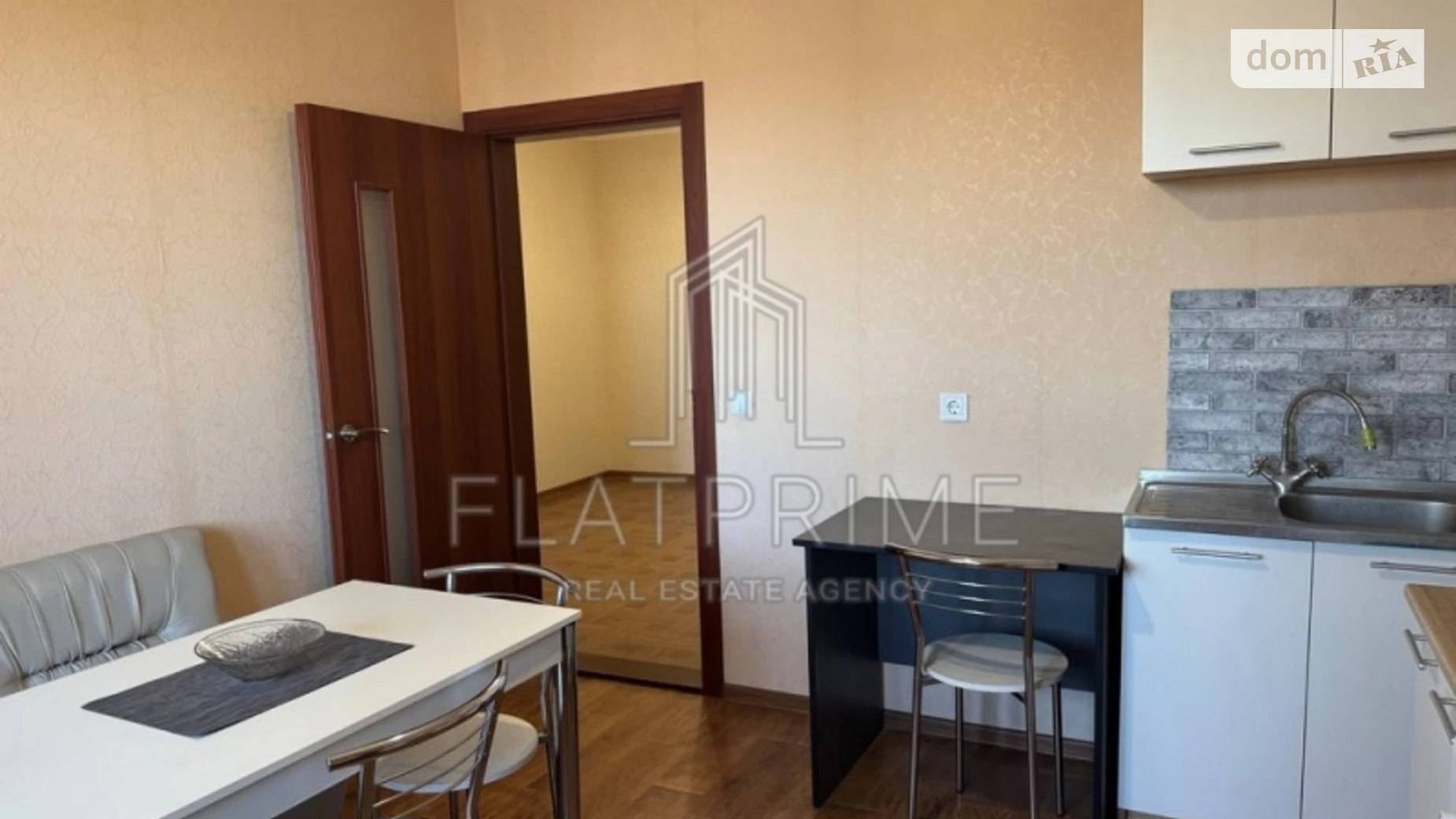 Продается 1-комнатная квартира 51.7 кв. м в Киеве, пер. Балтийский, 5 - фото 3