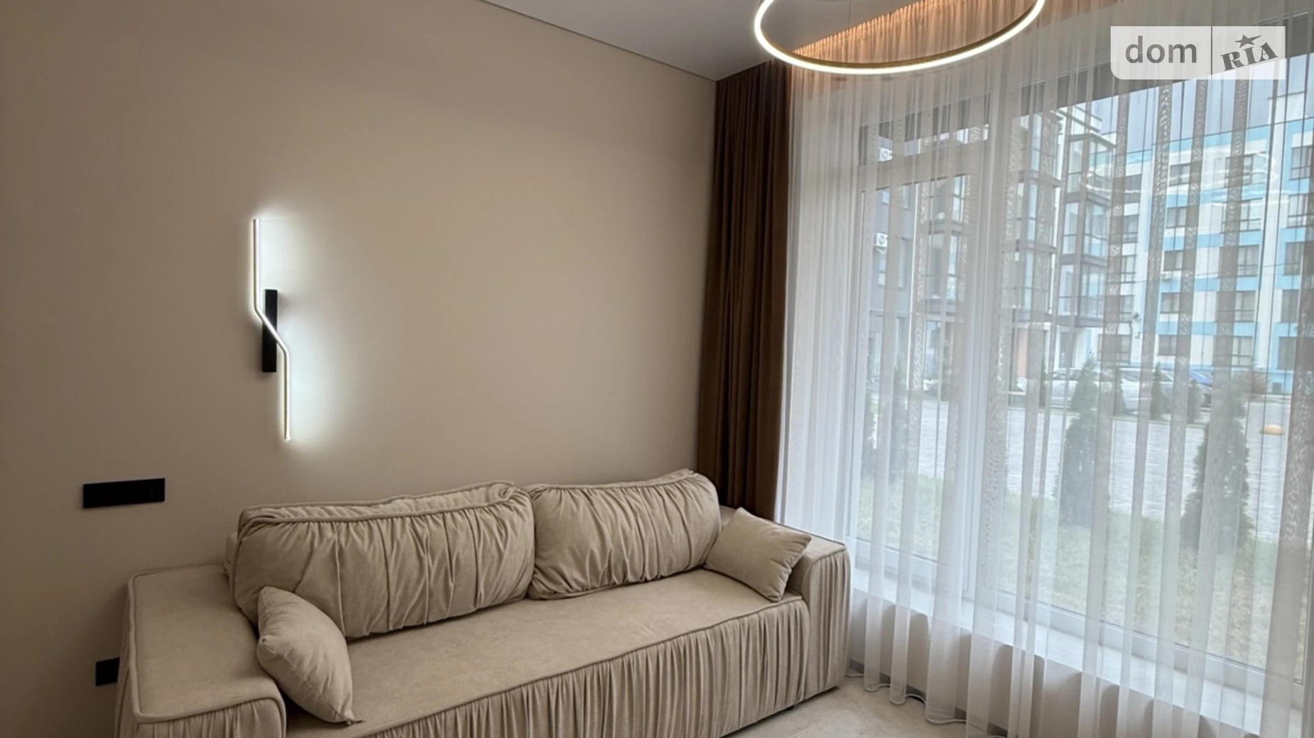 Продается 1-комнатная квартира 41 кв. м в Ровно, ул. Фабричная, 2 - фото 2