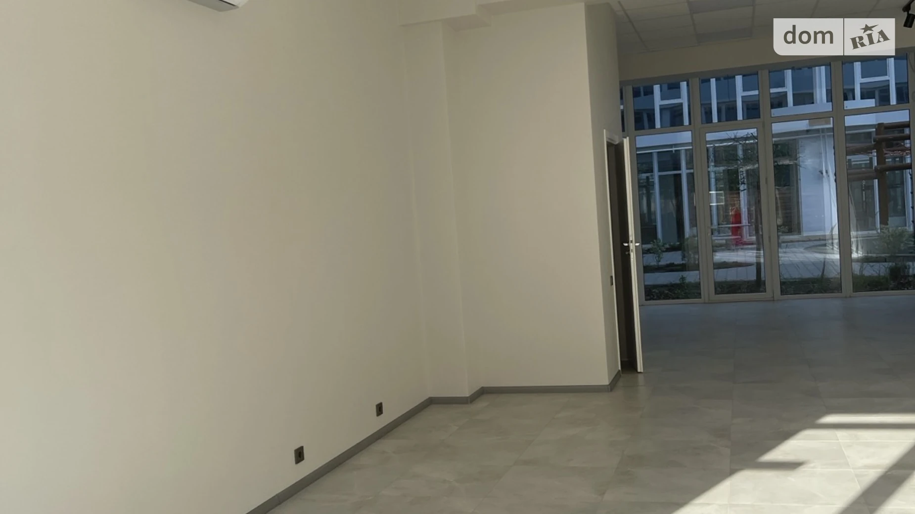 Продається приміщення вільного призначення 62.1 кв. м в 12-поверховій будівлі, цена: 65000 $ - фото 2