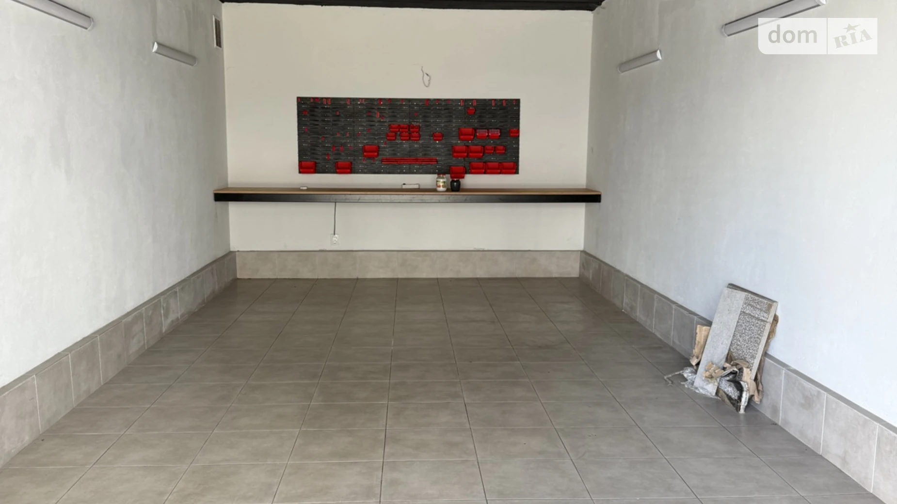 Продается отдельно стоящий гараж под легковое авто на 32 кв. м, цена: 43500 $ - фото 2