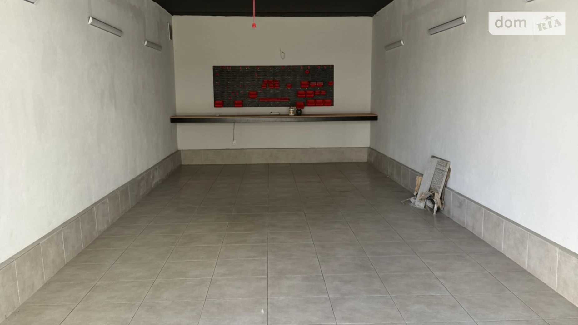 Продается отдельно стоящий гараж под легковое авто на 32 кв. м, цена: 43500 $ - фото 3