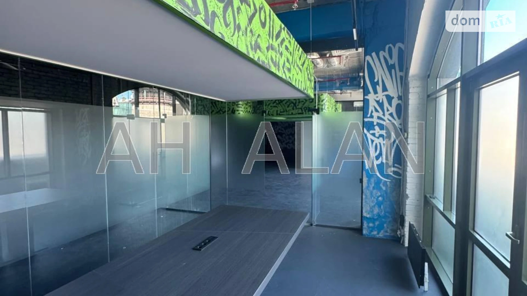 Продается офис 864.4 кв. м в бизнес-центре, цена: 2500000 $ - фото 4