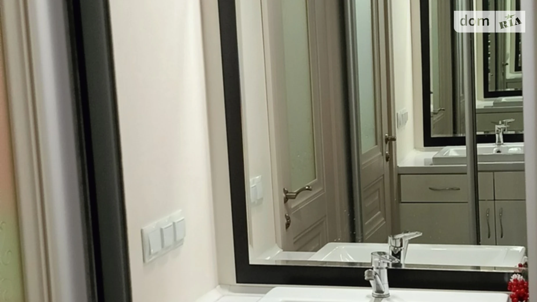 Сдается в аренду 1-комнатная квартира 40 кв. м в Киеве, ул. Радужная, 58 - фото 5