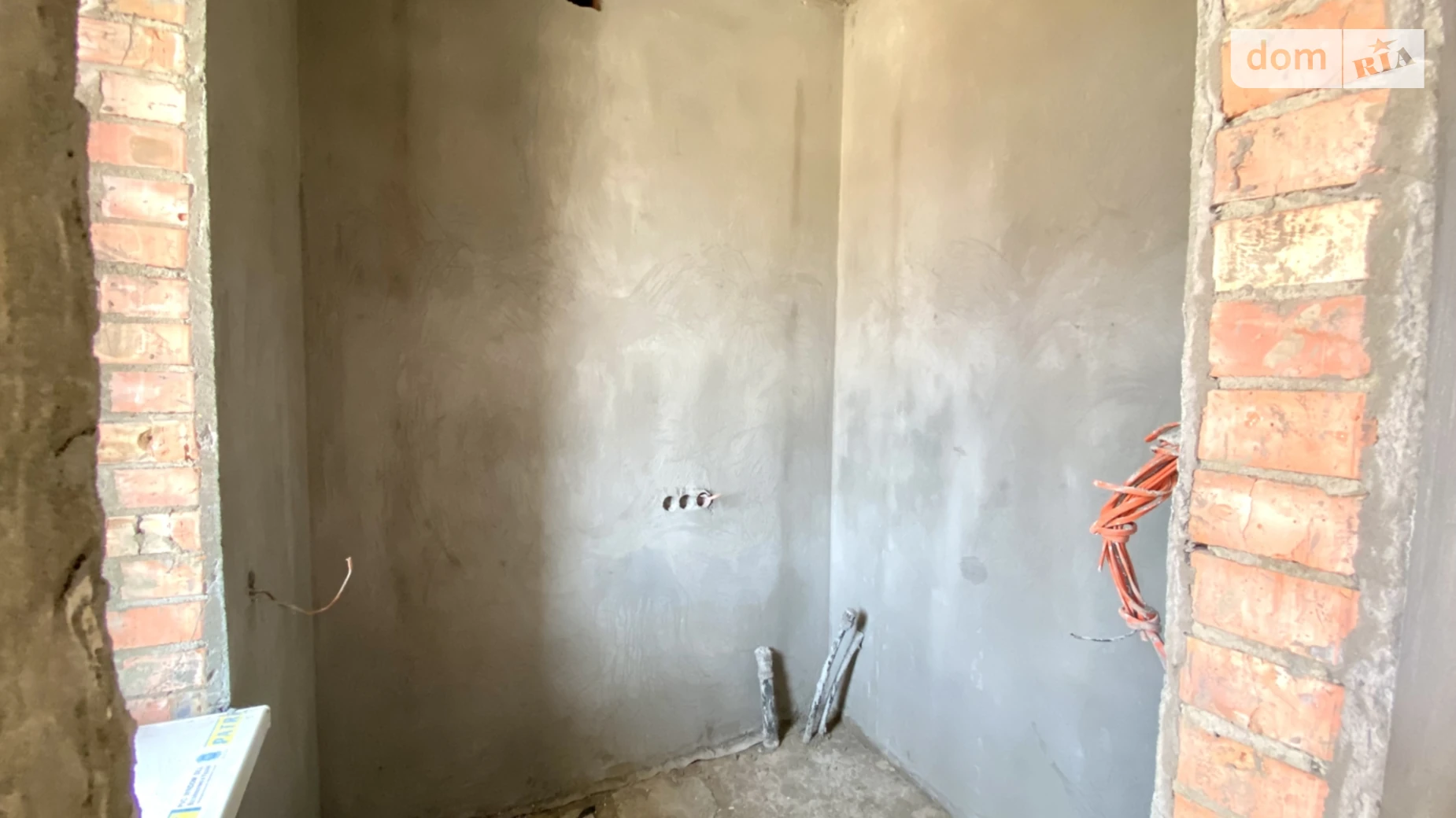 Продается дом на 2 этажа 127 кв. м с камином, цена: 140000 $ - фото 4