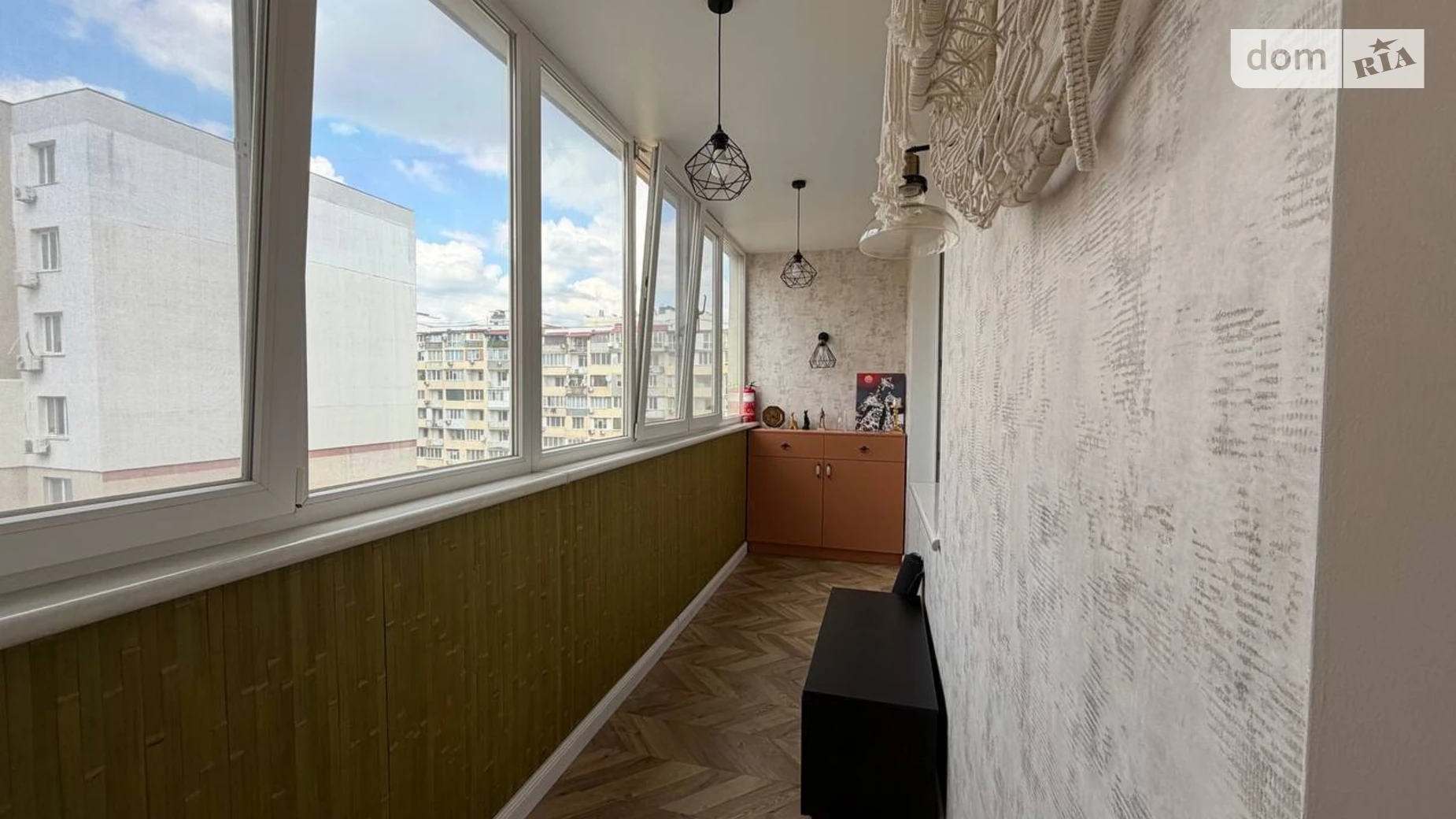 Продається 2-кімнатна квартира 68.9 кв. м у Одесі, вул. Академіка Сахарова, 16 - фото 3