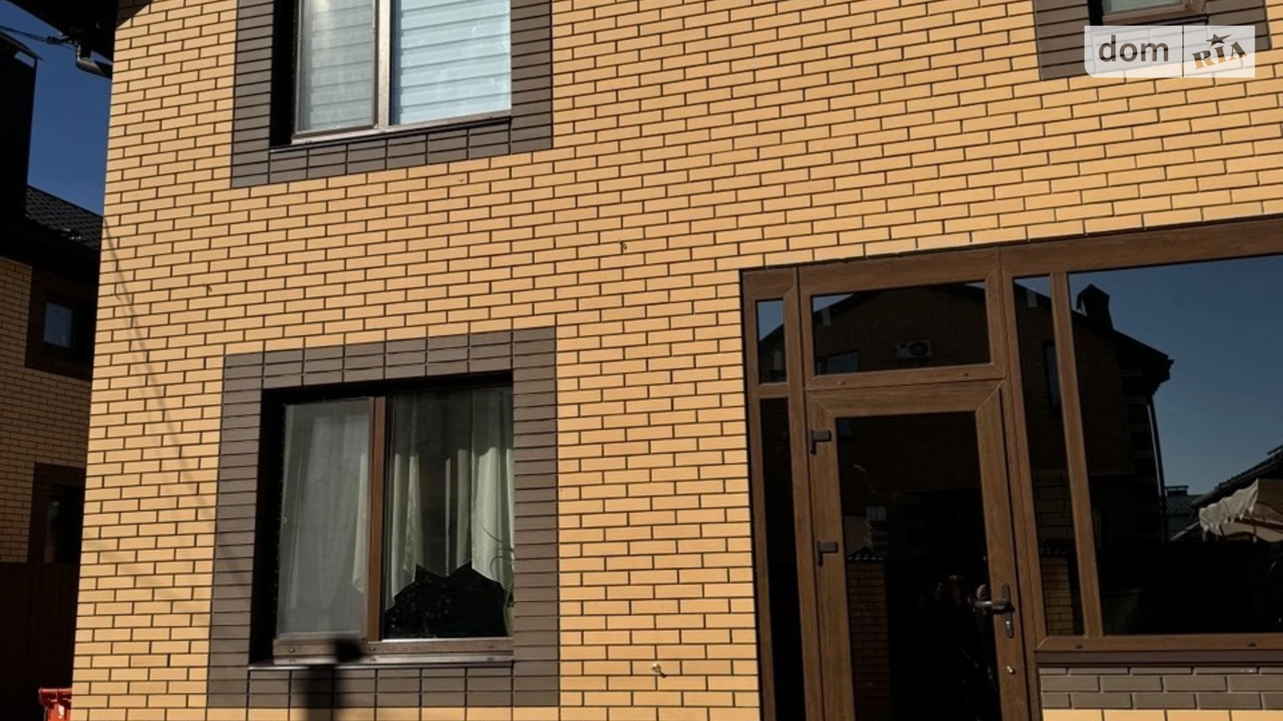 Продается дом на 2 этажа 121 кв. м с бассейном, цена: 215000 $ - фото 2