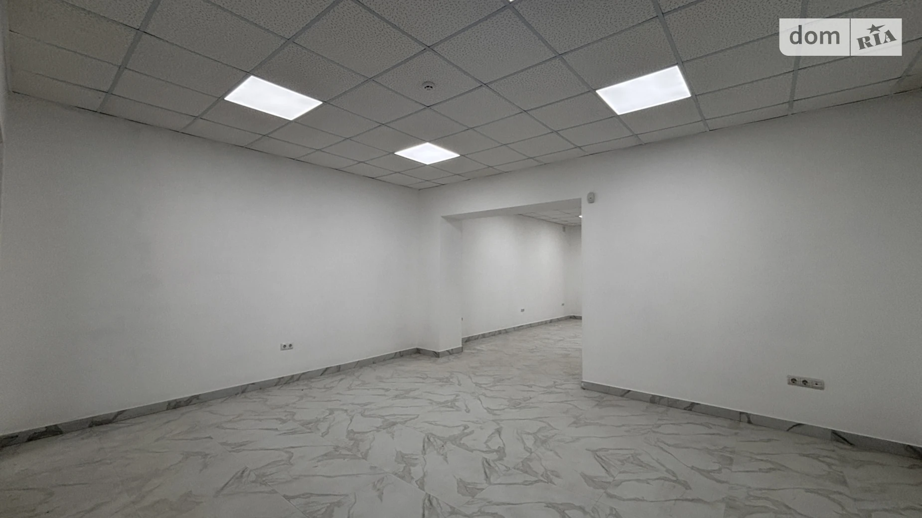 Сдается в аренду офис 146 кв. м в бизнес-центре, цена: 1000 $ - фото 4