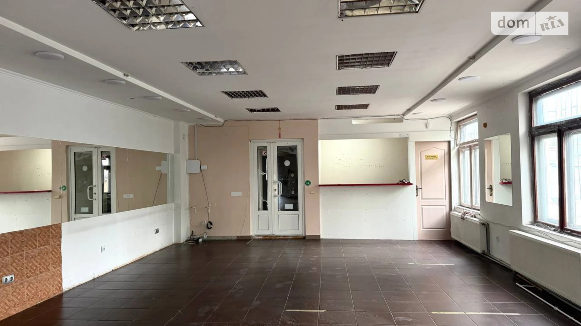 Продается помещения свободного назначения 247 кв. м в 1-этажном здании, цена: 267000 $ - фото 3