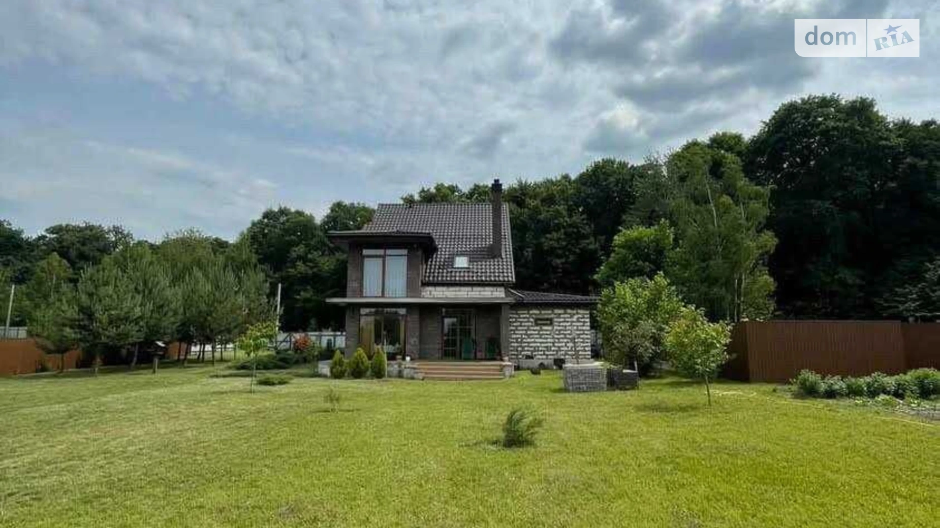Продается дом на 3 этажа 150 кв. м с верандой, цена: 55000 $ - фото 2