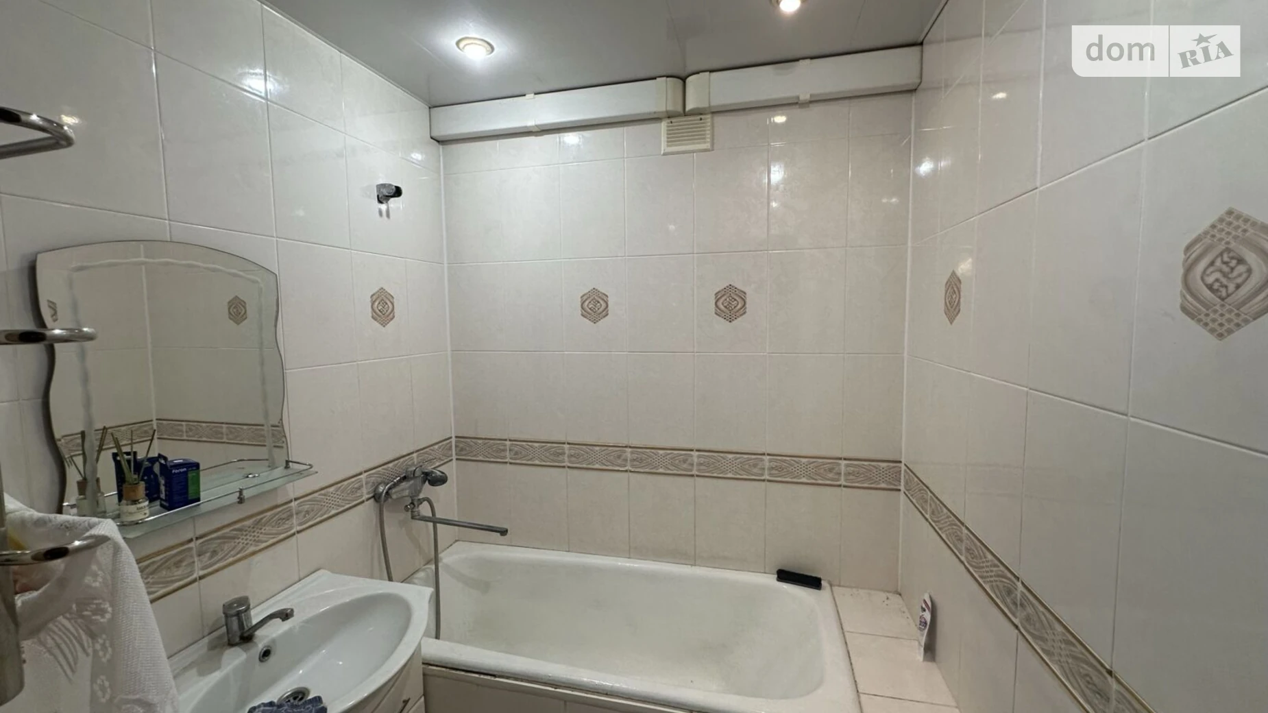 Продается 2-комнатная квартира 52 кв. м в Глухове, цена: 23000 $ - фото 3
