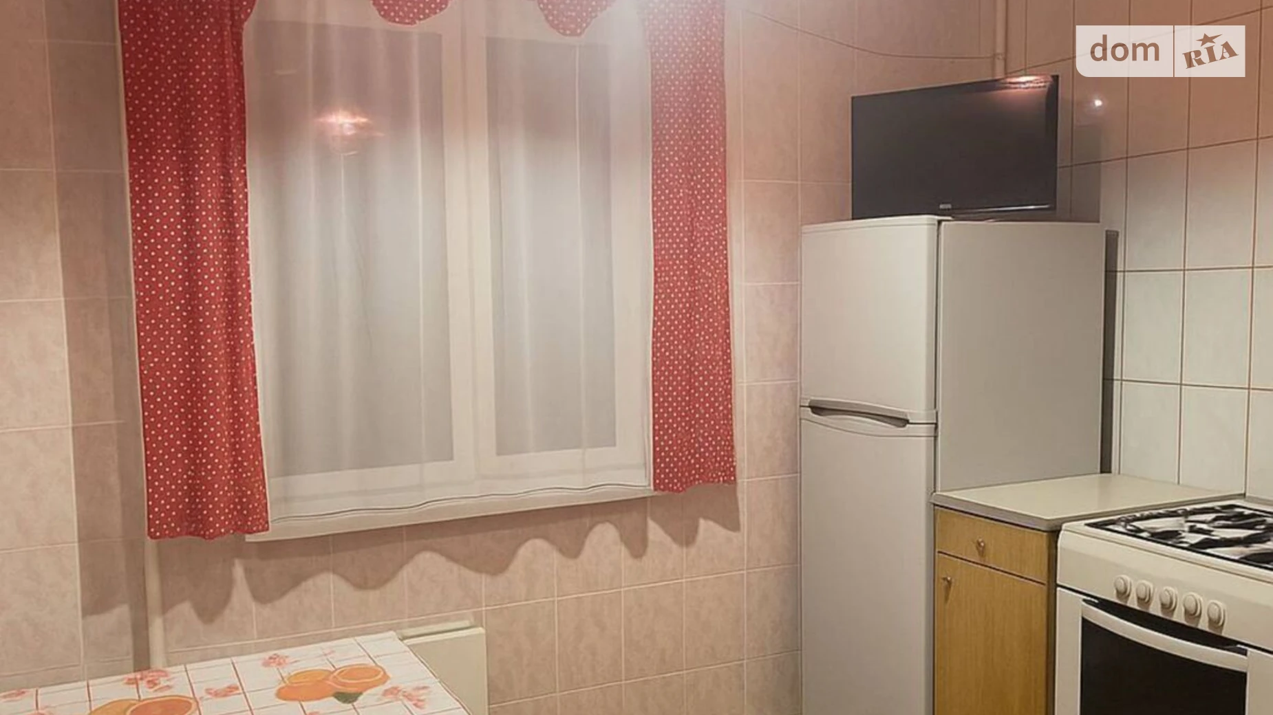 Продается 2-комнатная квартира 54.8 кв. м в Чернигове, ул. Курсанта Еськова - фото 2