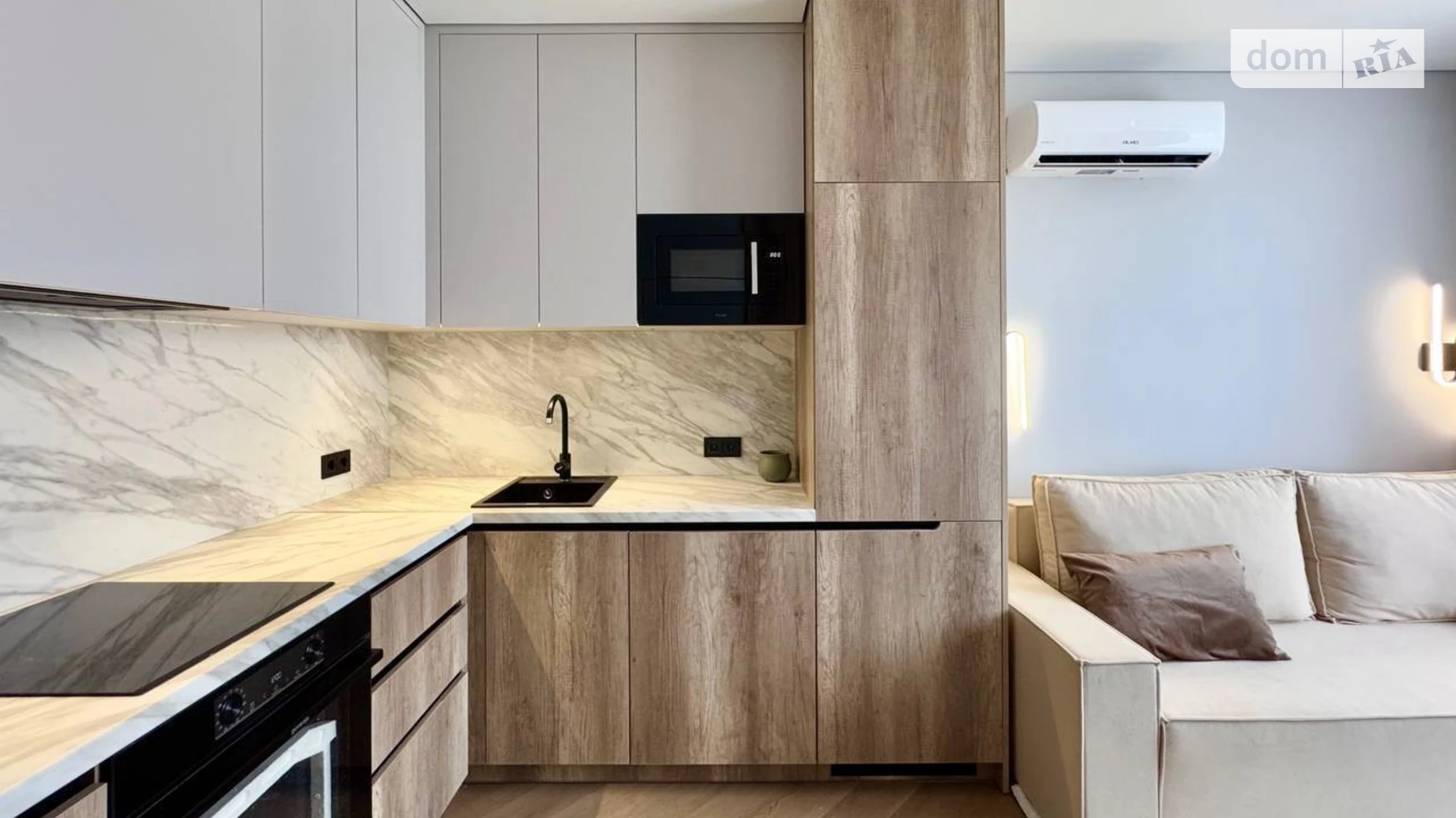 Продается 1-комнатная квартира 41 кв. м в Киеве, ул. Александра Олеся, 17А - фото 2