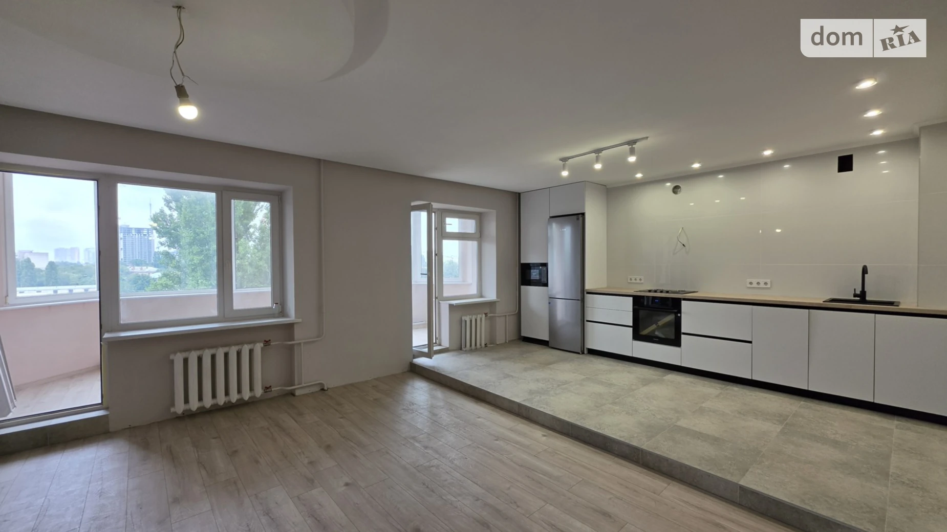 Продається 2-кімнатна квартира 94.5 кв. м у Одесі, вул. Палубна, 9/2 - фото 2