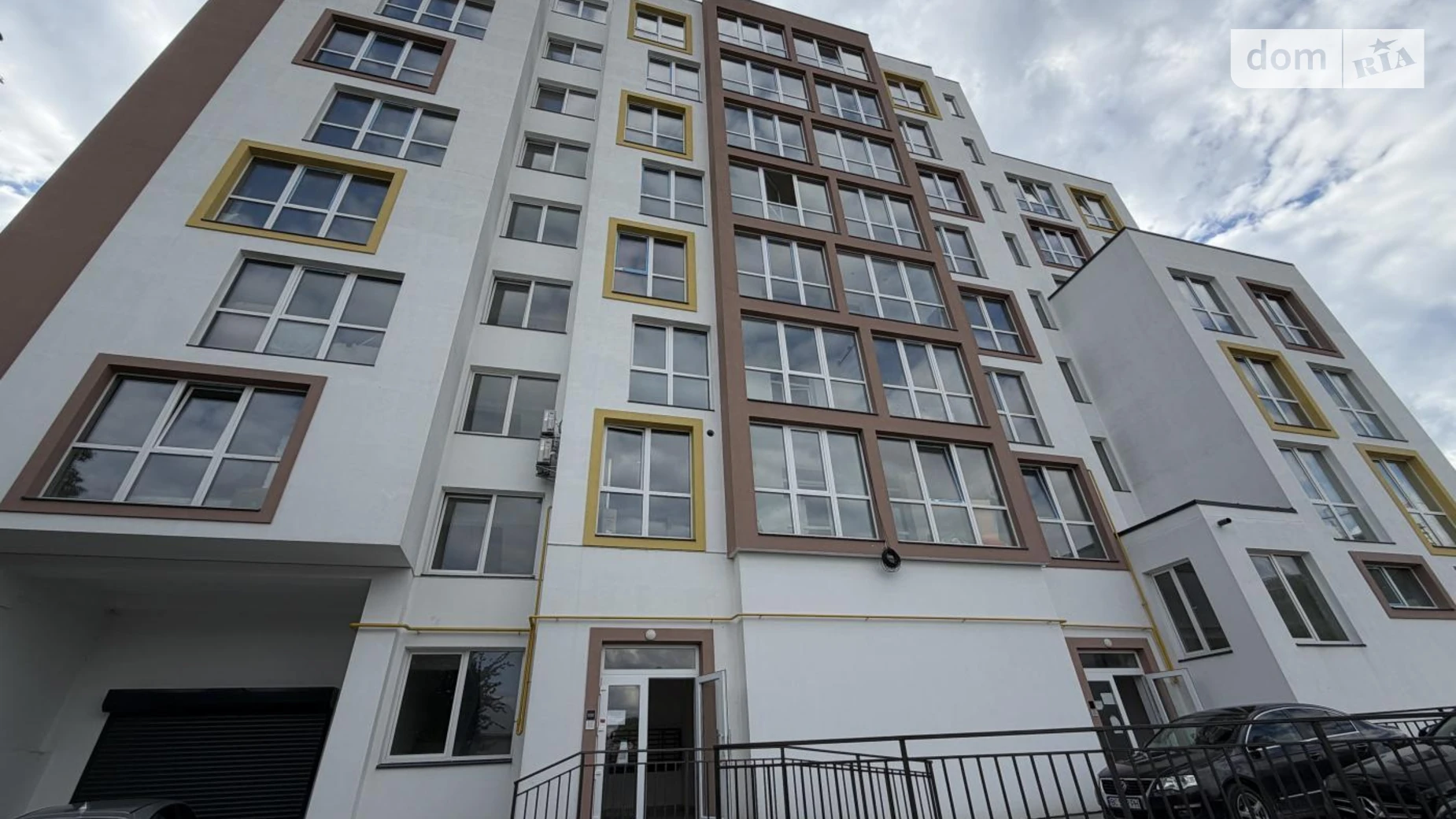 Продается 1-комнатная квартира 50 кв. м в Львове, ул. Камышовая - фото 2