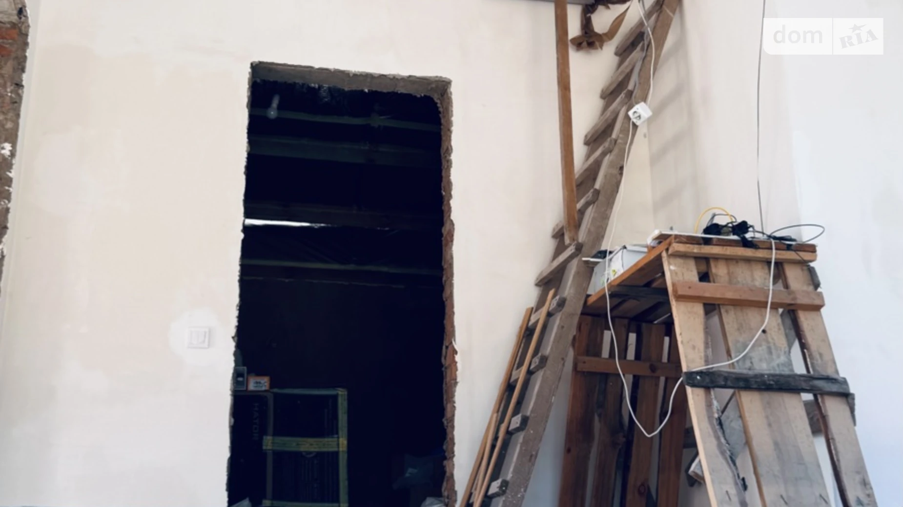 Продается дом на 3 этажа 130 кв. м с террасой, цена: 178000 $ - фото 4