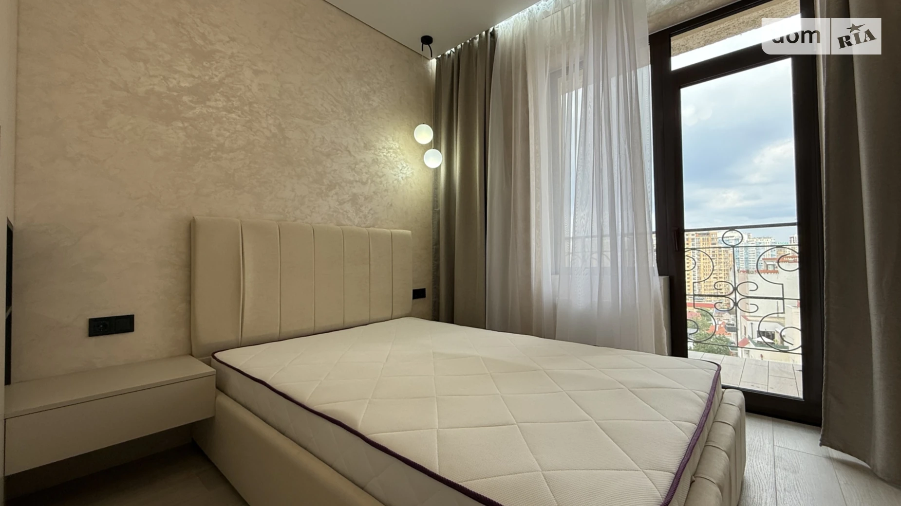 Продається 2-кімнатна квартира 65 кв. м у Одесі, вул. Педагогічна - фото 4