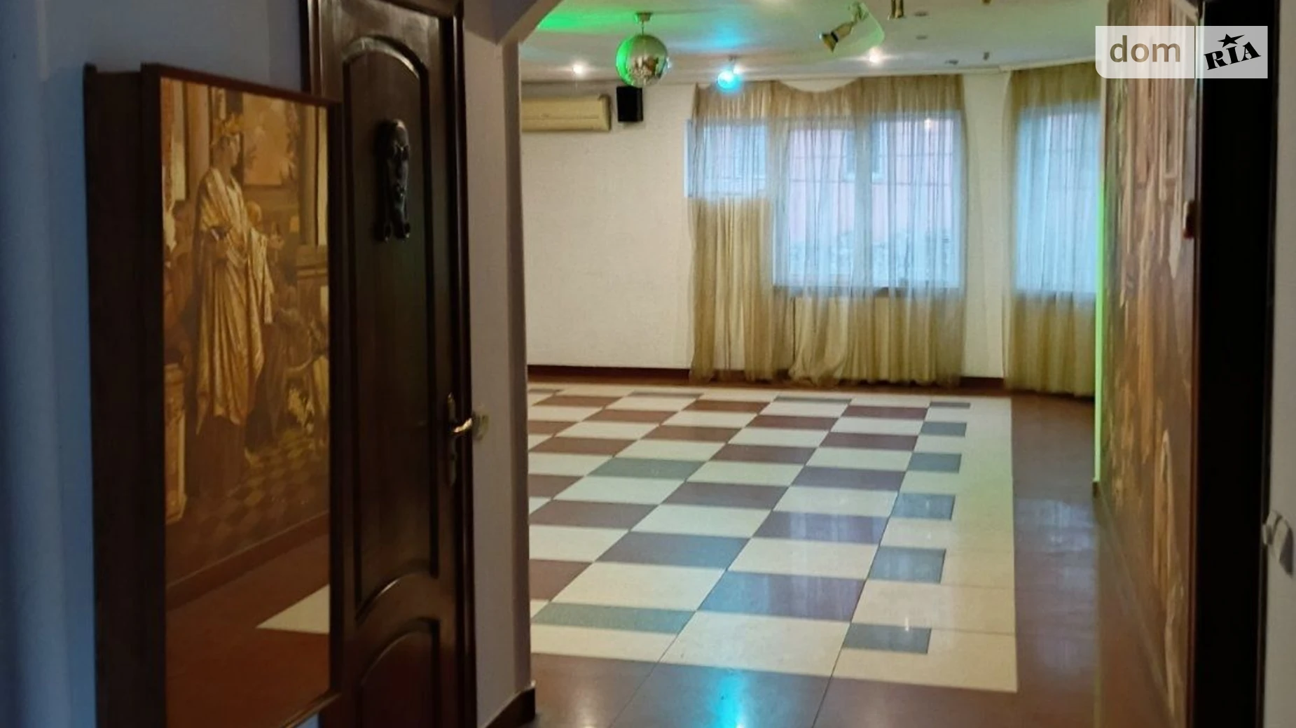 Продается дом на 2 этажа 170 кв. м с бассейном, цена: 100000 $ - фото 5