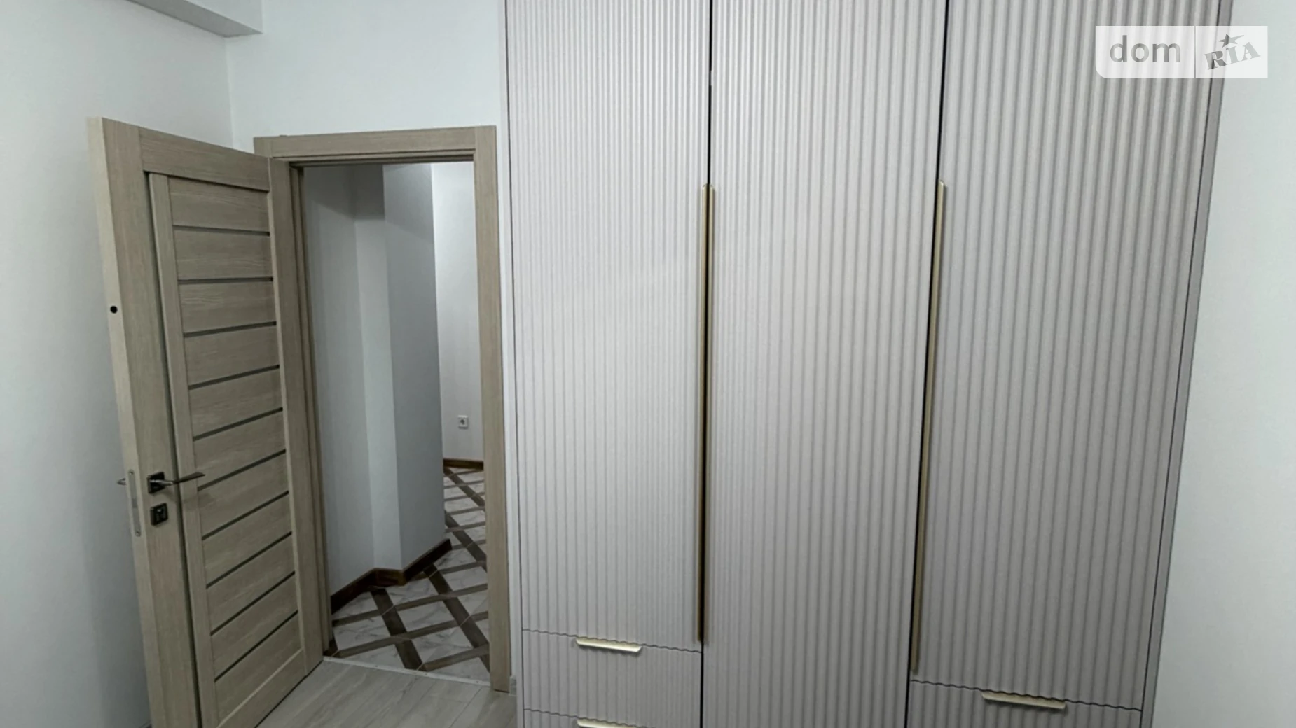 Сдается в аренду 2-комнатная квартира 62 кв. м в Черновцах, просп. Независимости, 121 - фото 4