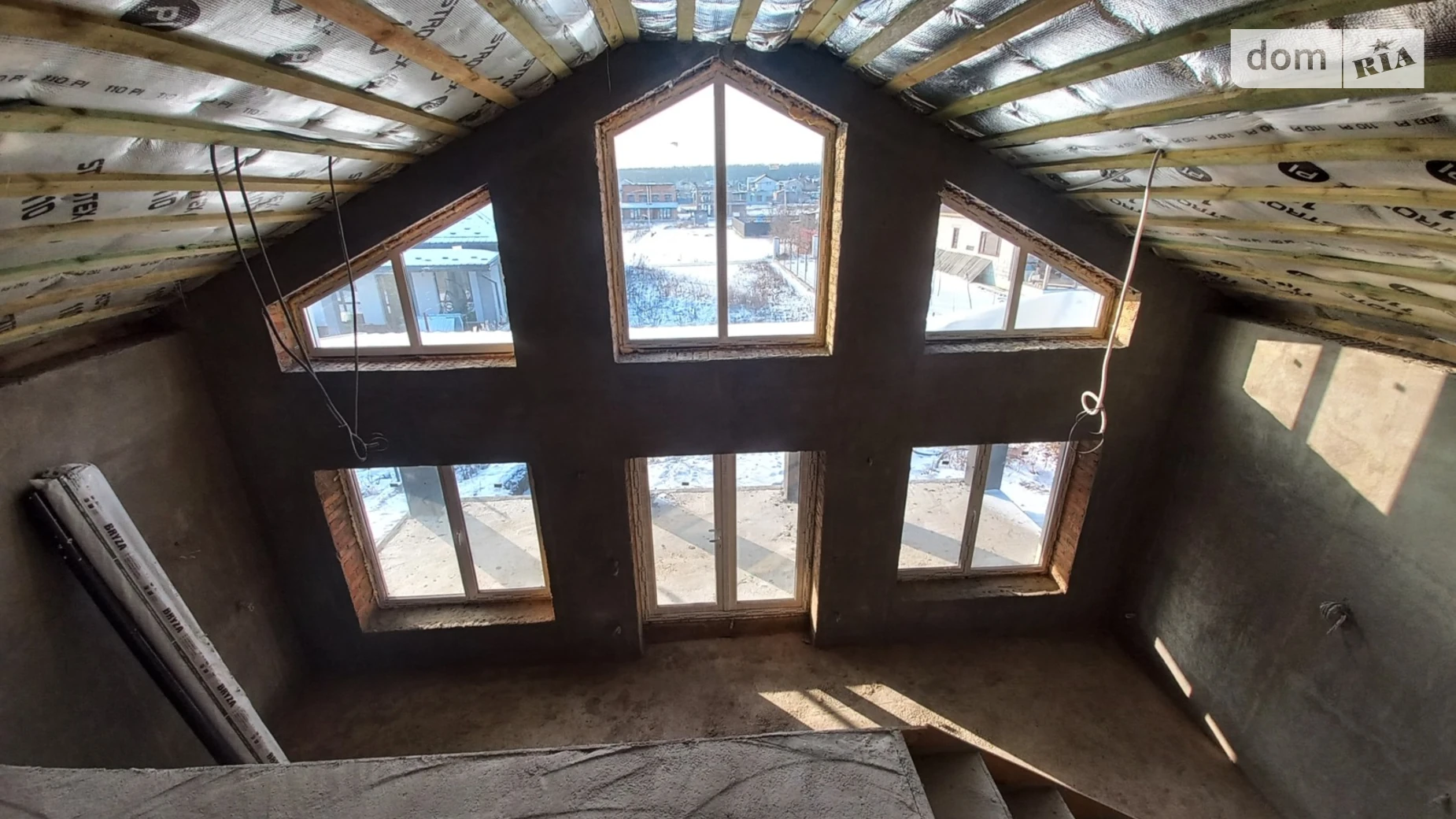 Продается дом на 2 этажа 135 кв. м с камином, цена: 135000 $ - фото 4