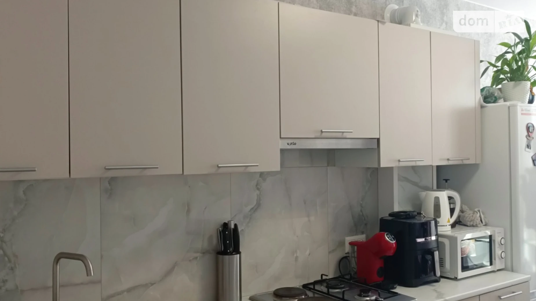 Продается 1-комнатная квартира 47 кв. м в Киеве, ул. Радистов, 40 - фото 4