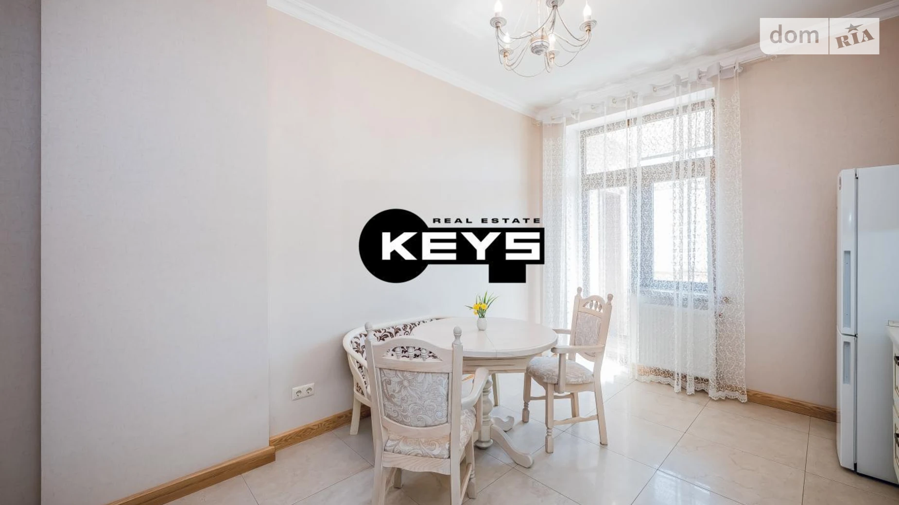 Продается 1-комнатная квартира 65.4 кв. м в Киеве, бул. Леси Украинки, 7Б - фото 2