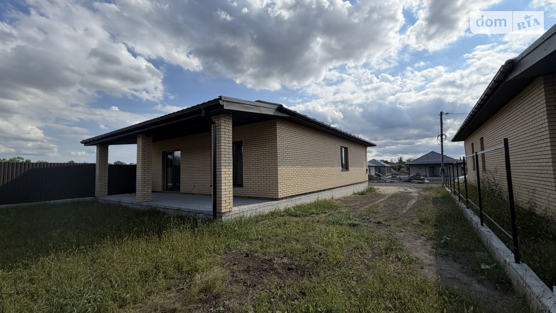 Продается одноэтажный дом 92 кв. м с террасой, цена: 100000 $ - фото 4