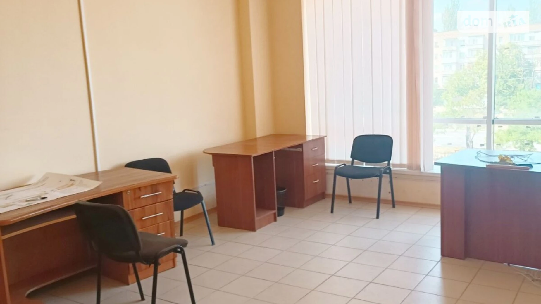 Сдается в аренду офис 184 кв. м в бизнес-центре, цена: 18400 грн - фото 5
