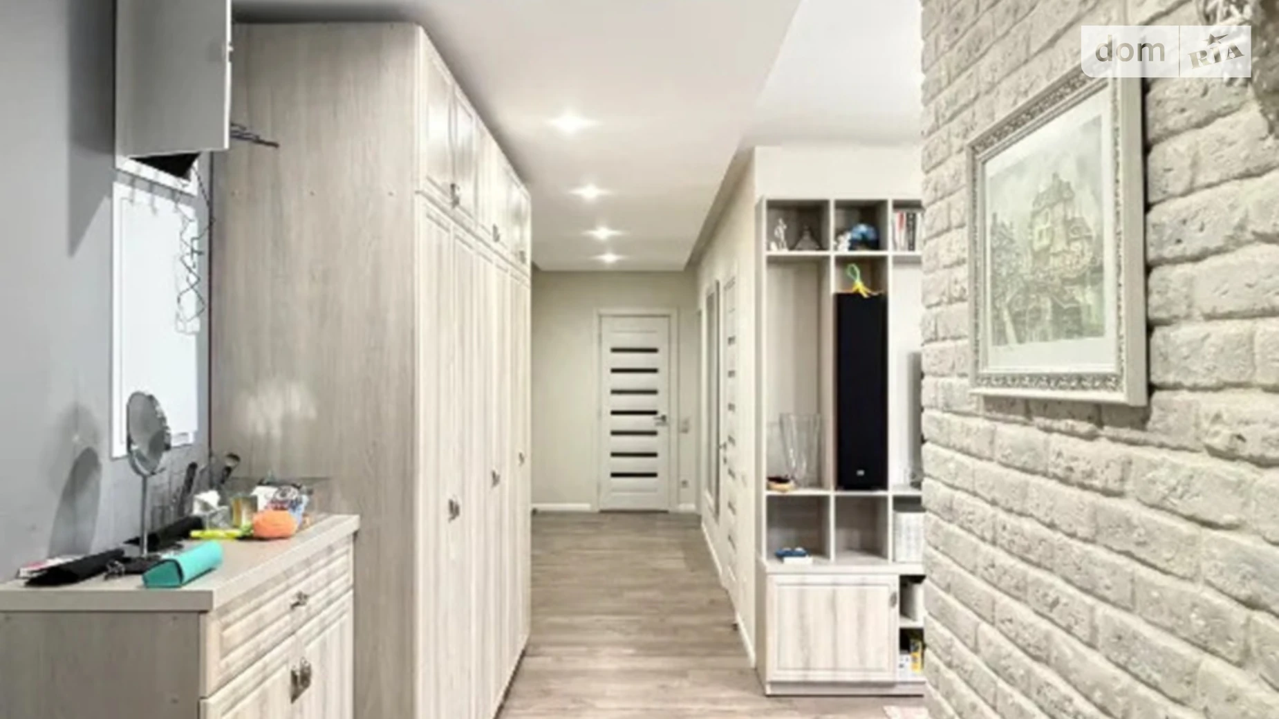 Продается 3-комнатная квартира 115 кв. м в Днепре, ул. Любарского, 1 - фото 2