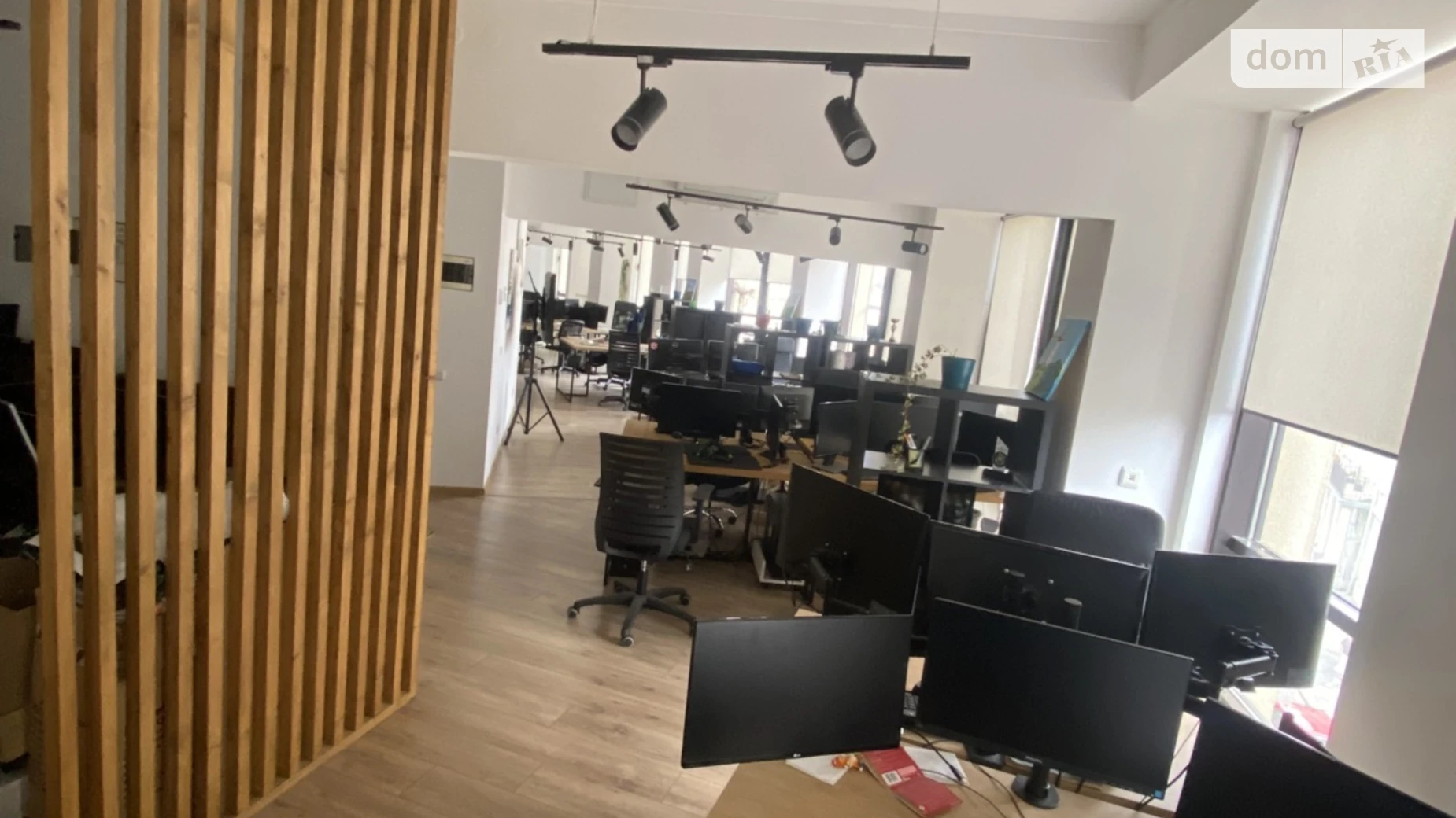 Сдается в аренду офис 230 кв. м в бизнес-центре, цена: 3000 € - фото 4