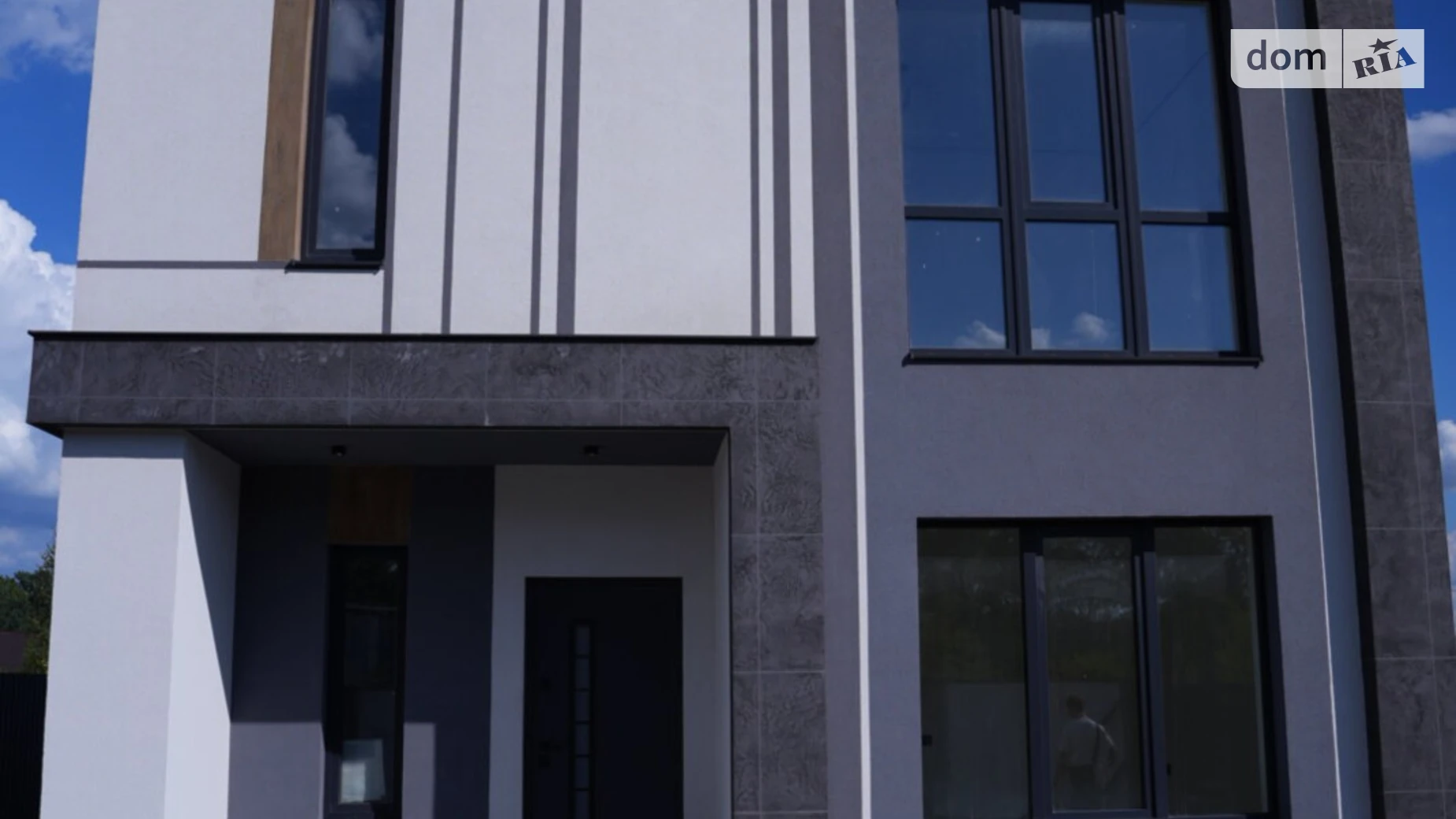 Продается дом на 2 этажа 130 кв. м с гаражом, цена: 230000 $ - фото 2