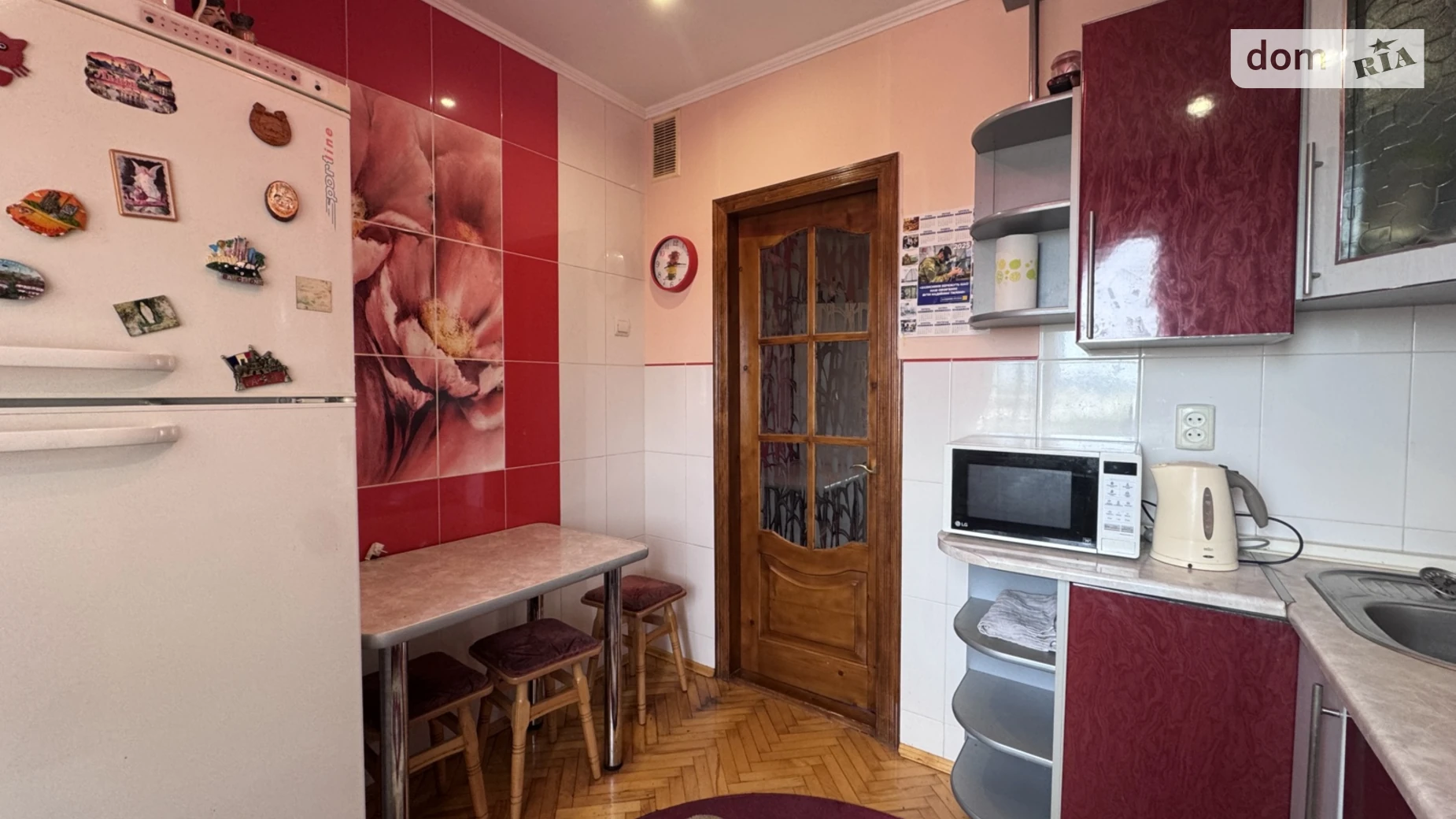 Продается 3-комнатная квартира 62 кв. м в Ивано-Франковске, ул. Иоанна Павла II, 9 - фото 2