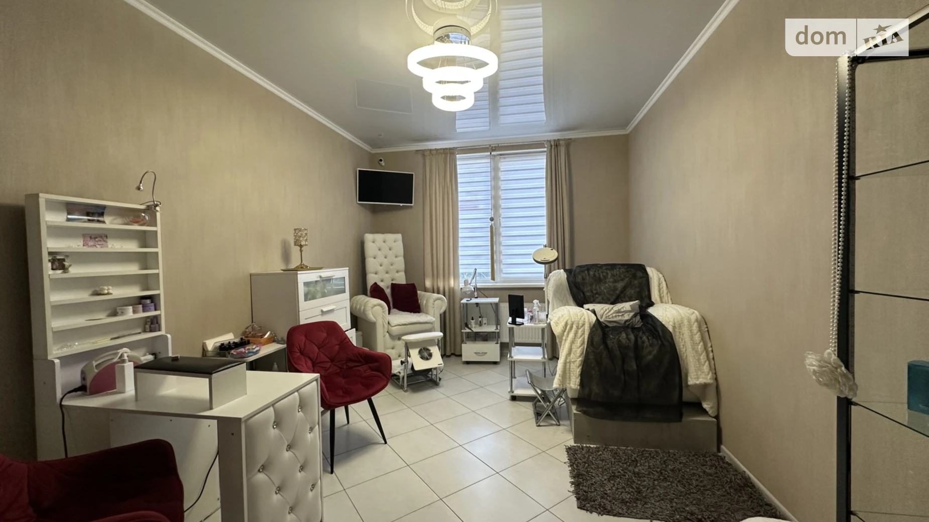 Продається офіс 68 кв. м в бізнес-центрі, цена: 175000 $ - фото 2