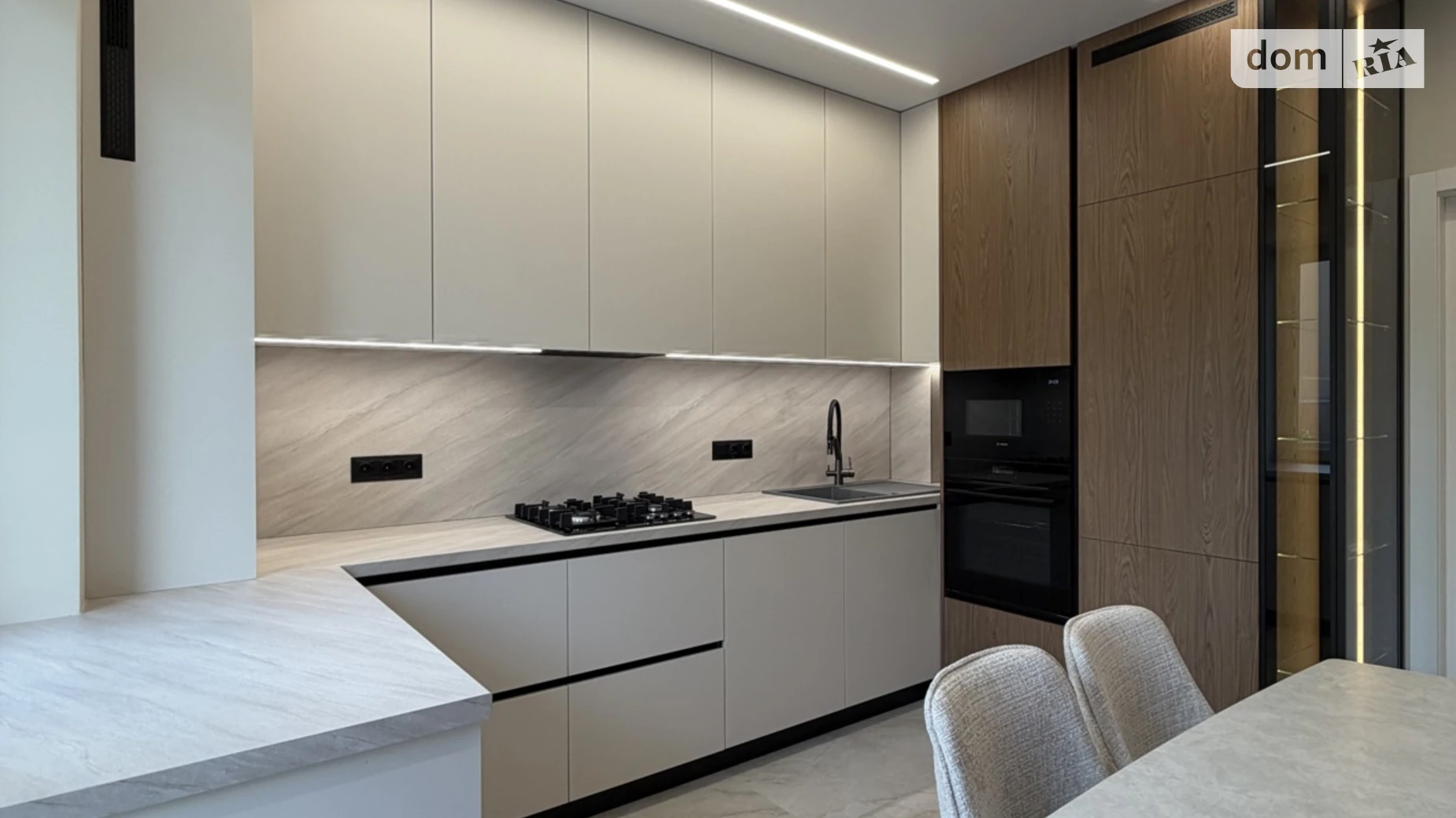 Продается 3-комнатная квартира 89 кв. м в Ужгороде, цена: 260000 $ - фото 2