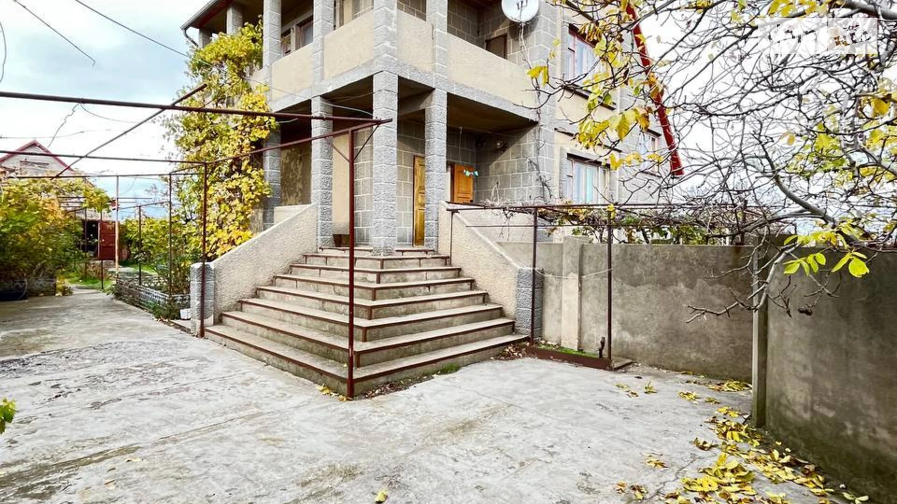 Продается дом на 2 этажа 190.3 кв. м с гаражом, цена: 66999 $ - фото 2