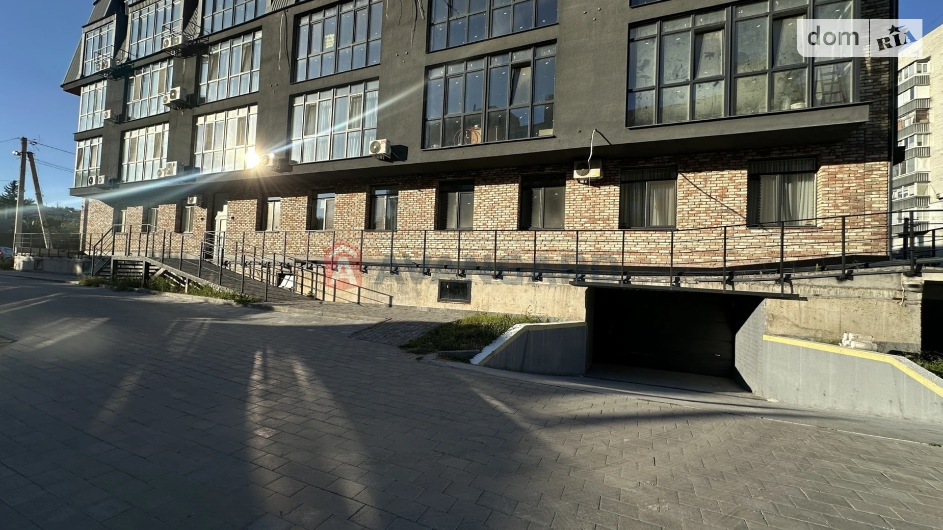 Продається підземний паркінг під легкове авто на 18 кв. м, цена: 10000 $ - фото 2