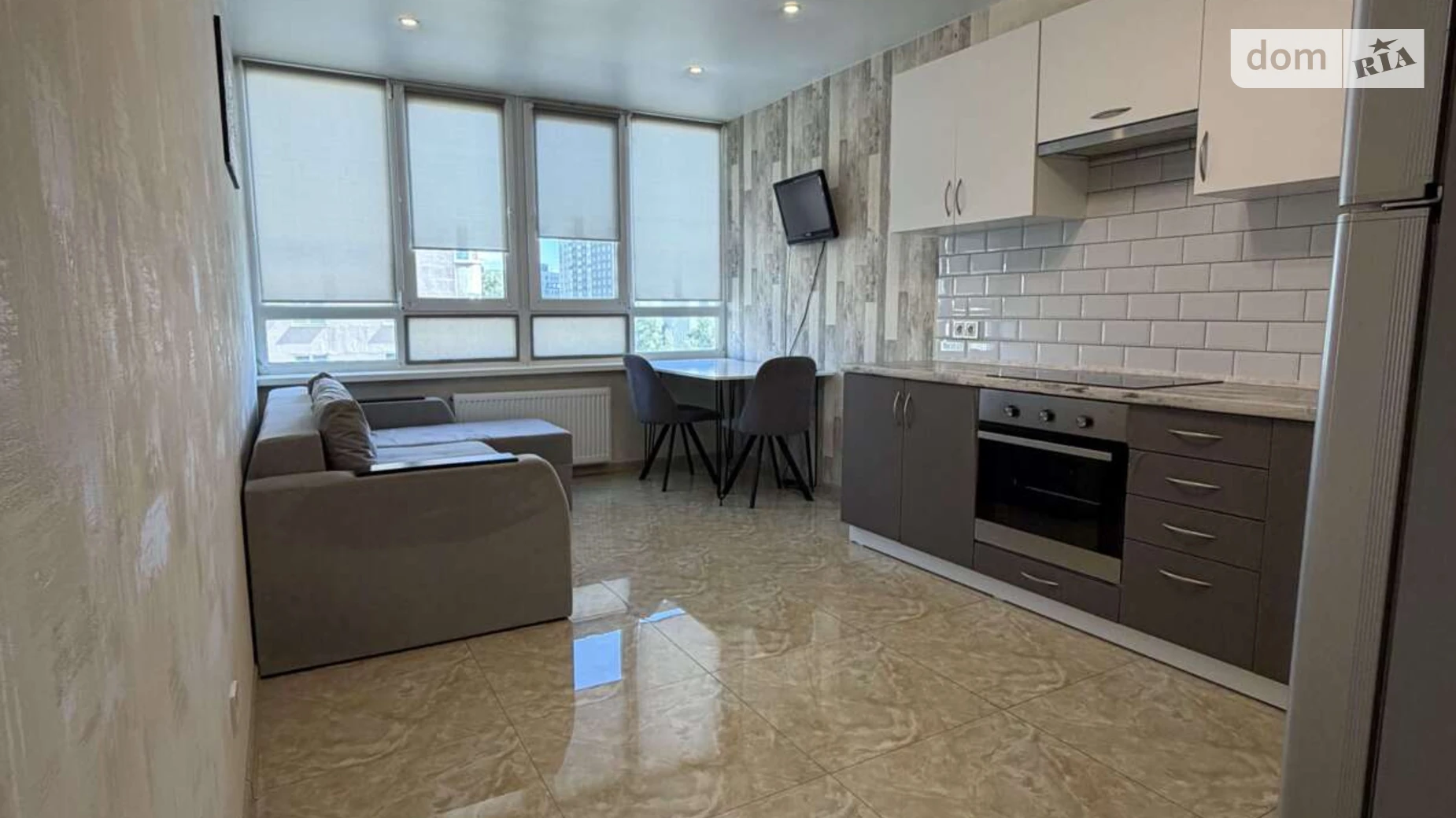 Продается 1-комнатная квартира 43 кв. м в Киеве, ул. Соломии Крушельницкой, 15А - фото 3