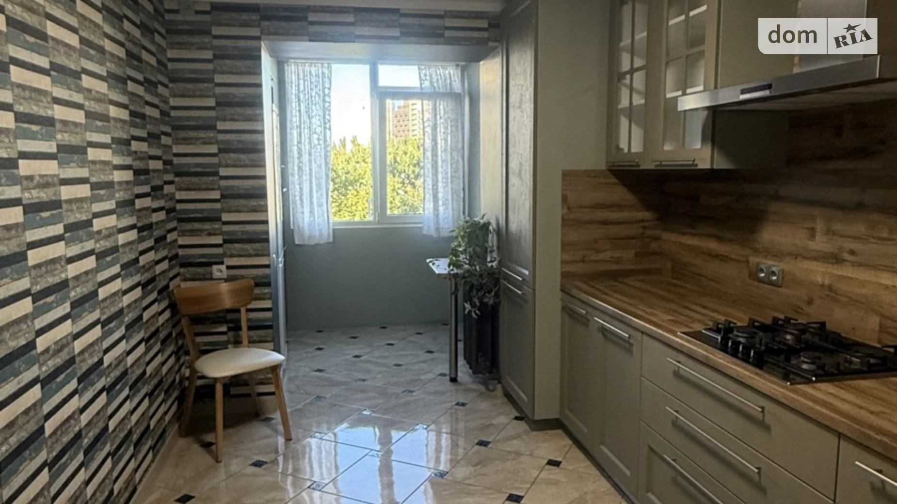 Продается 3-комнатная квартира 71 кв. м в Одессе, ул. Левитана, 118 - фото 3