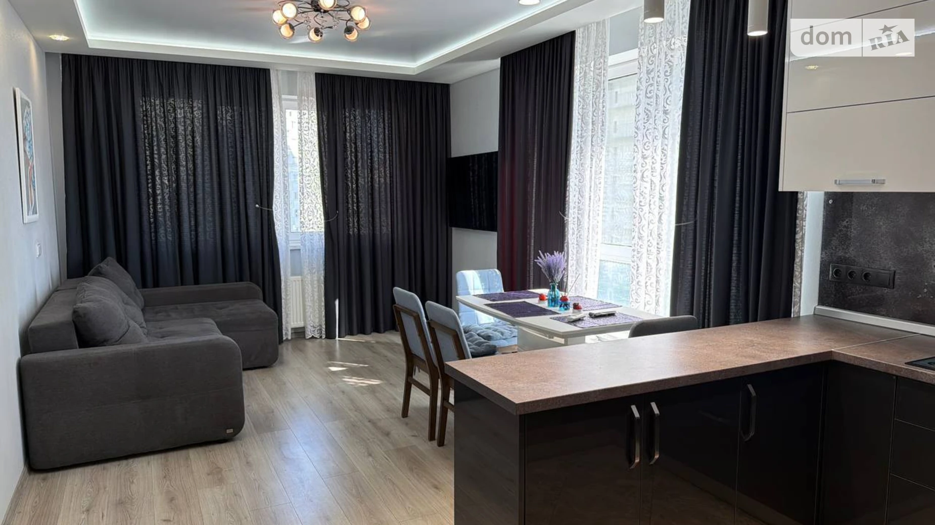 Продается 2-комнатная квартира 85 кв. м в Одессе, ул. Марсельская, 60 - фото 2